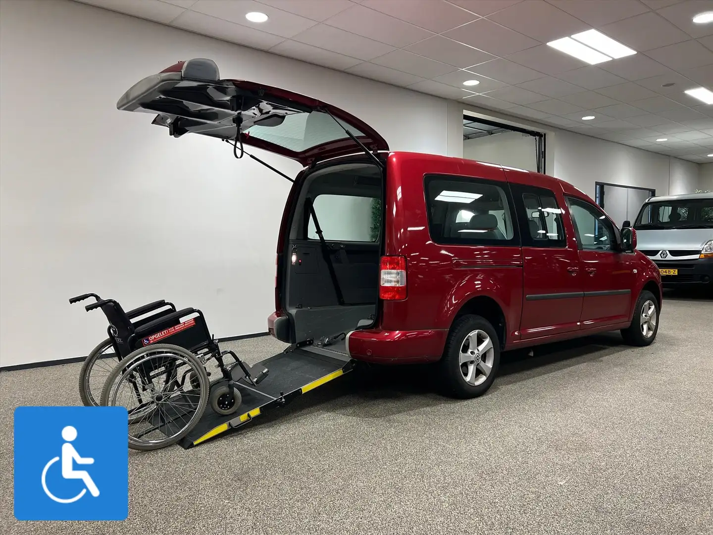 Volkswagen Caddy Maxi Rolstoelauto 5+1 Rood - 2