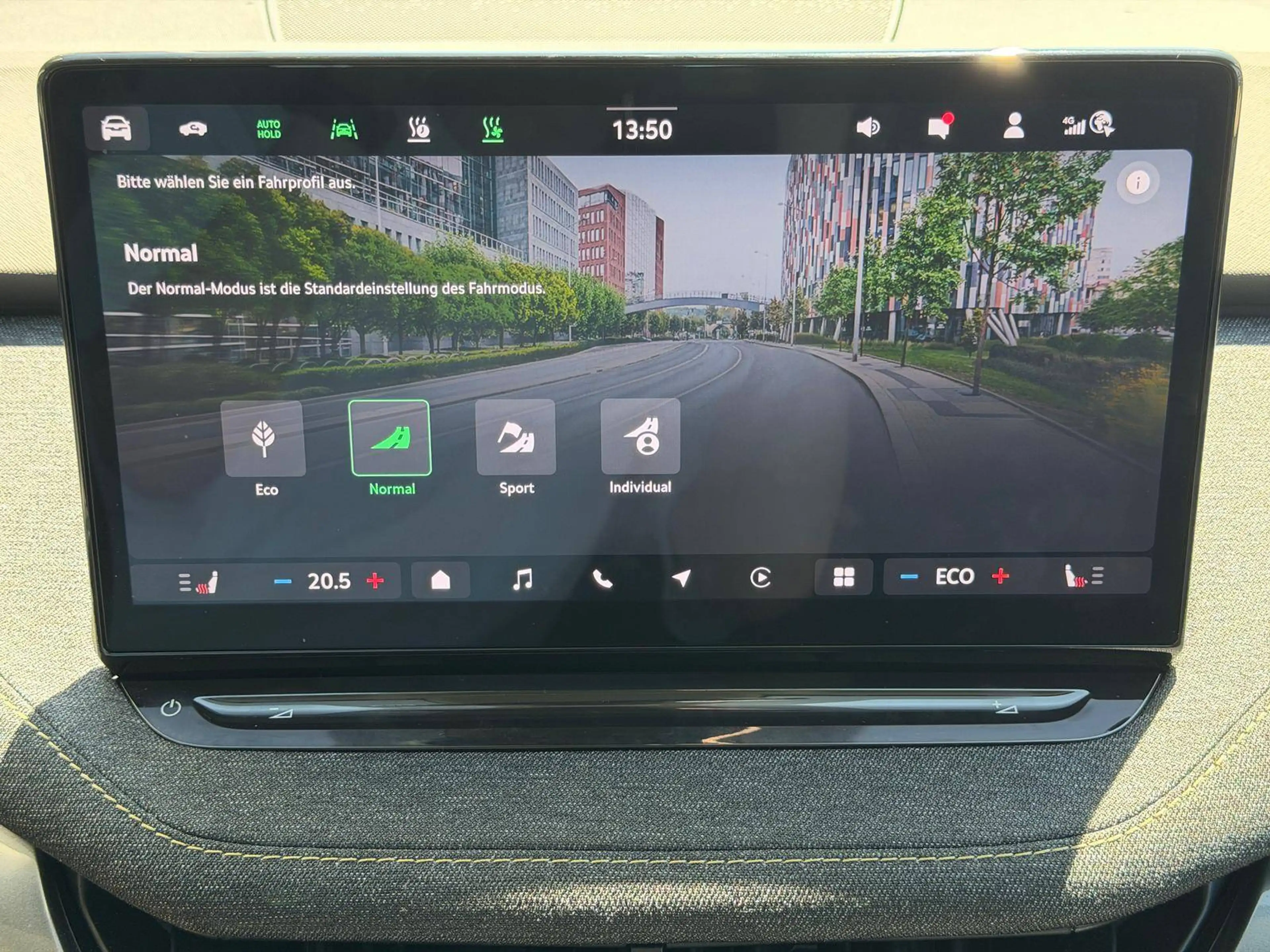 Skoda Elroq Elroq 60 Essence/AHK/WäPu/ACC/Alu19/LED/SmartLNAVI/Rückfahrkamera/uvm. — photo 4