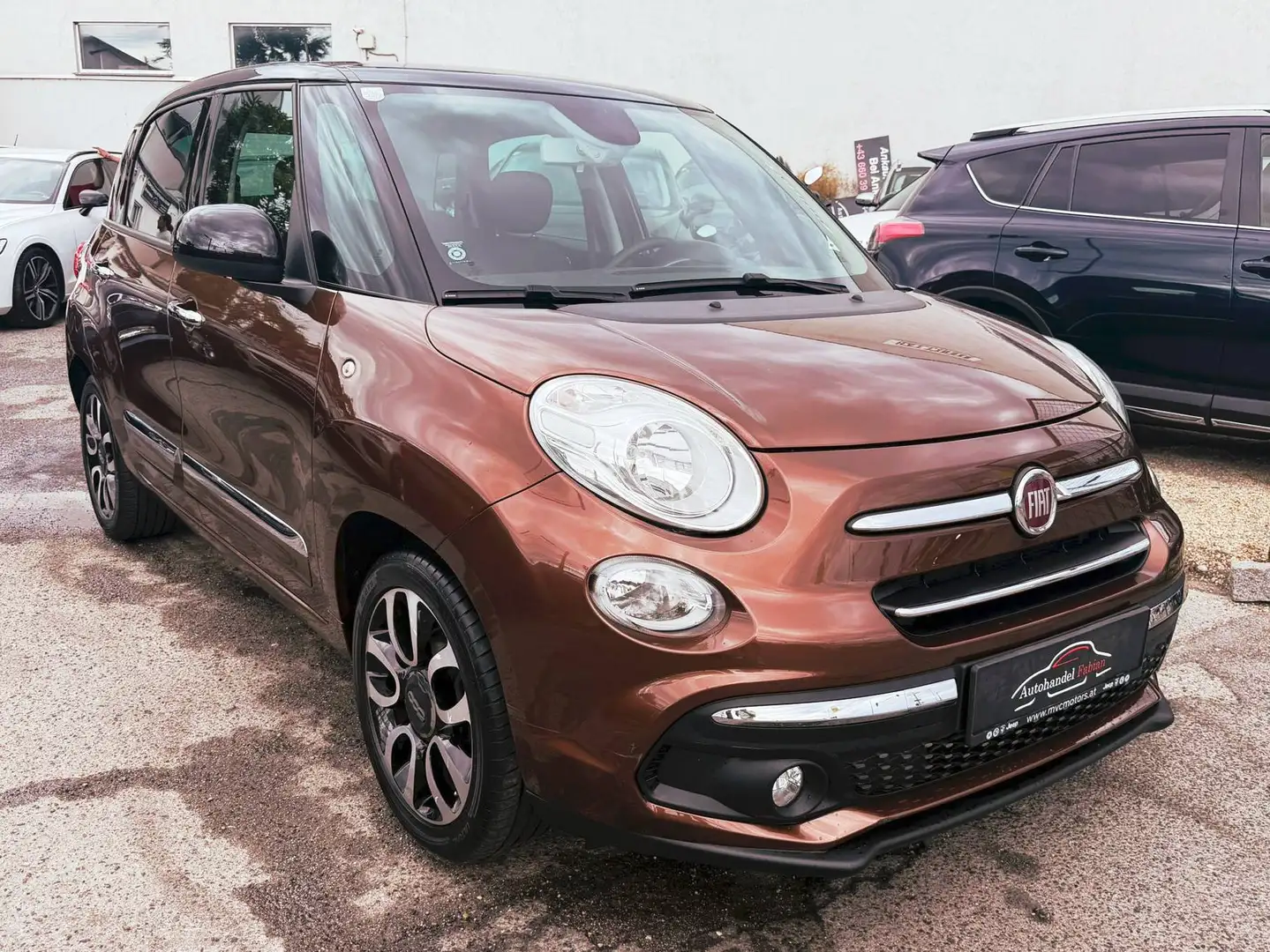 Fiat 500L 1,3 MultiJet II Lounge 95PS Parkhilfe Panoramadach Bronze - 1