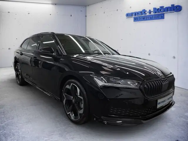 Skoda Superb view 2