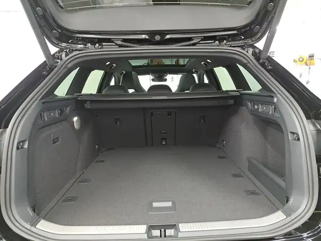 Skoda Superb view 7