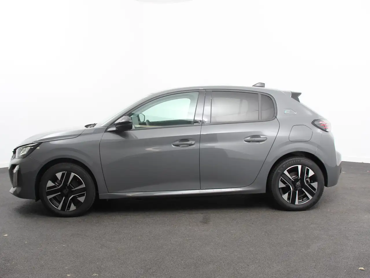 Peugeot e-208 2026