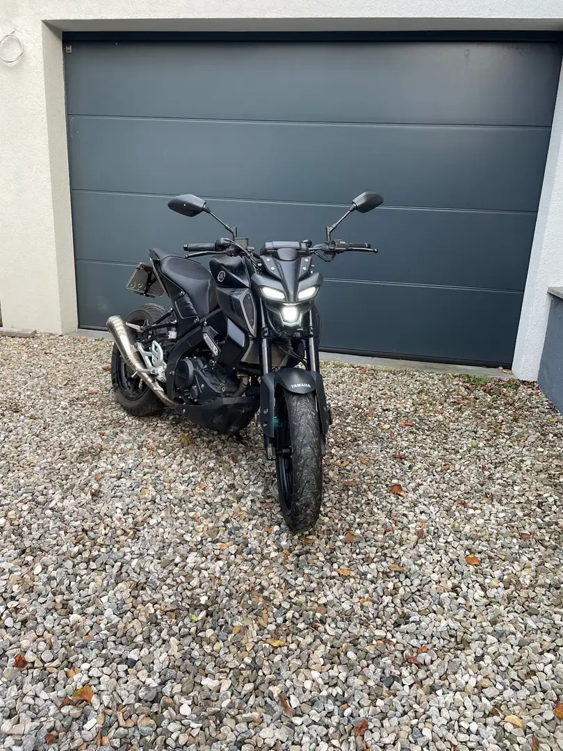 Yamaha MT-125 Schwarz - 1