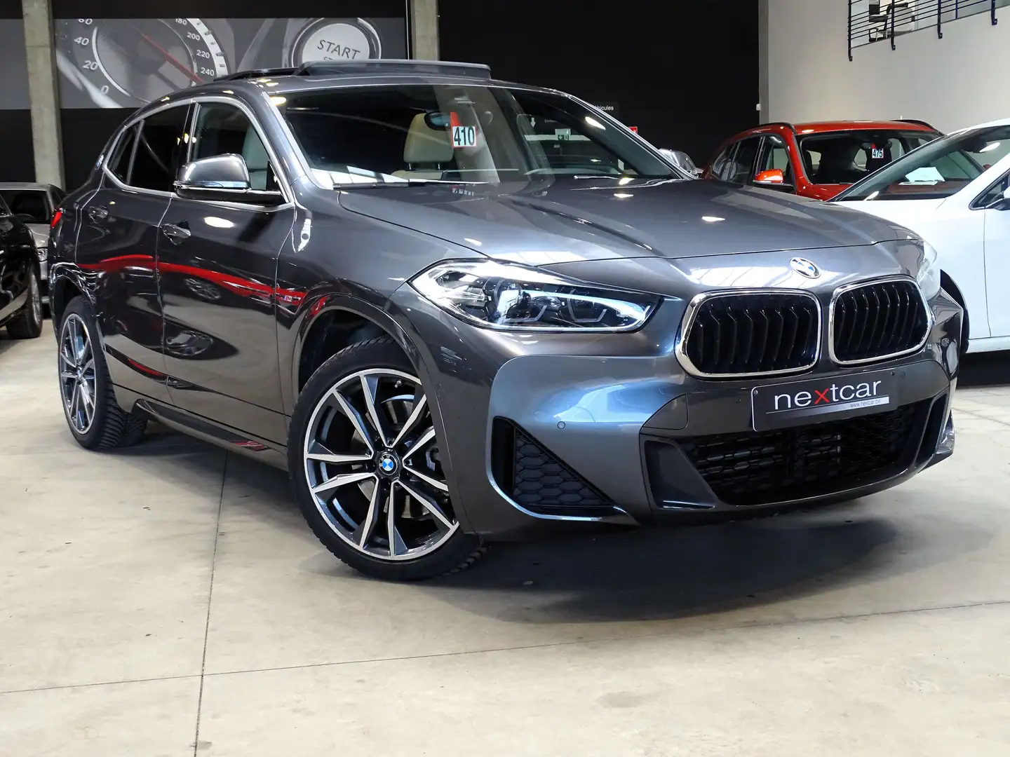 BMW X2 2.0iA sDrive Kit M *LED-PANO-CUIR-NAVI-19\-HUD* Grijs - 2