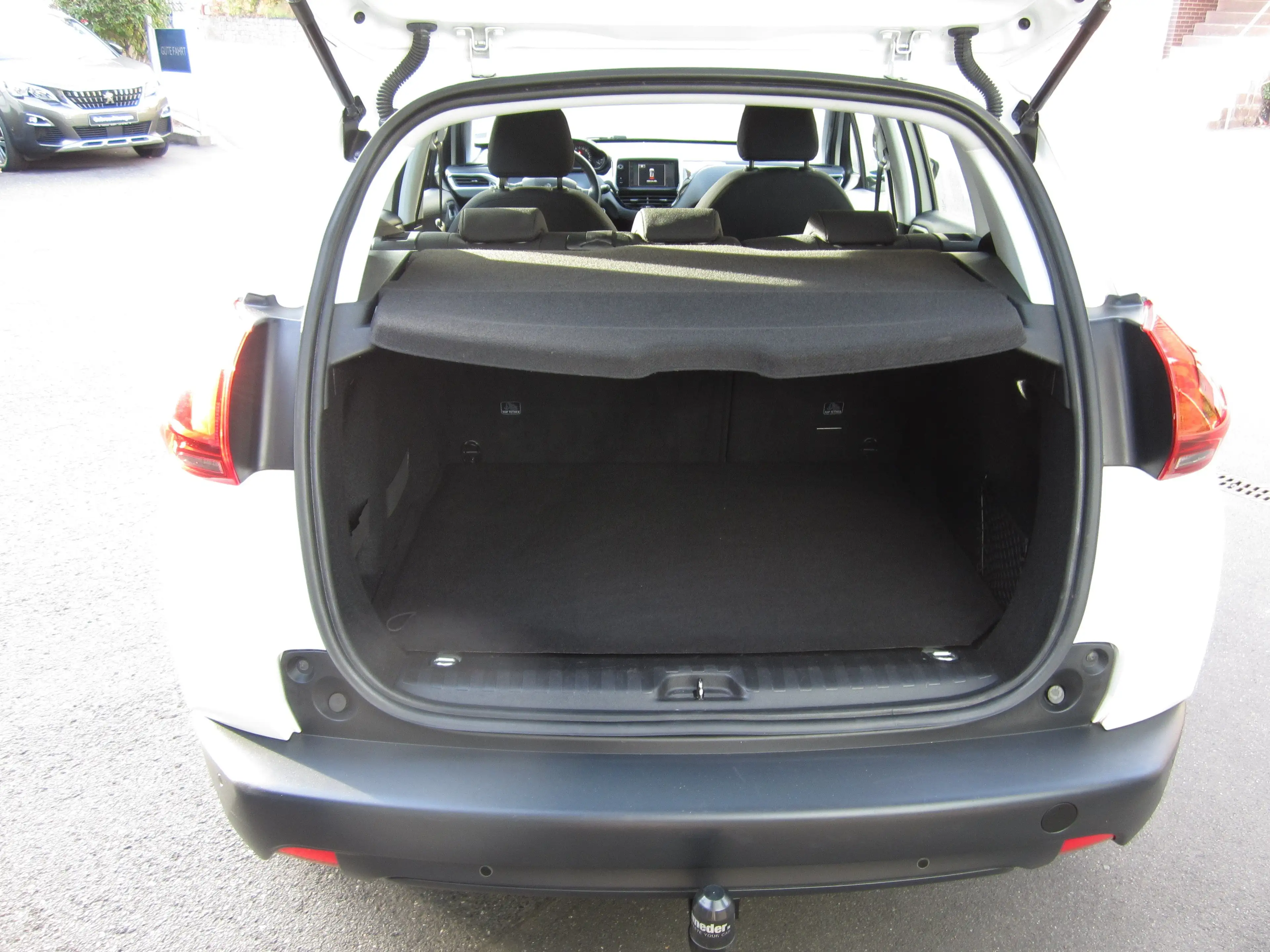 Peugeot 2008 Active 110 — photo 5