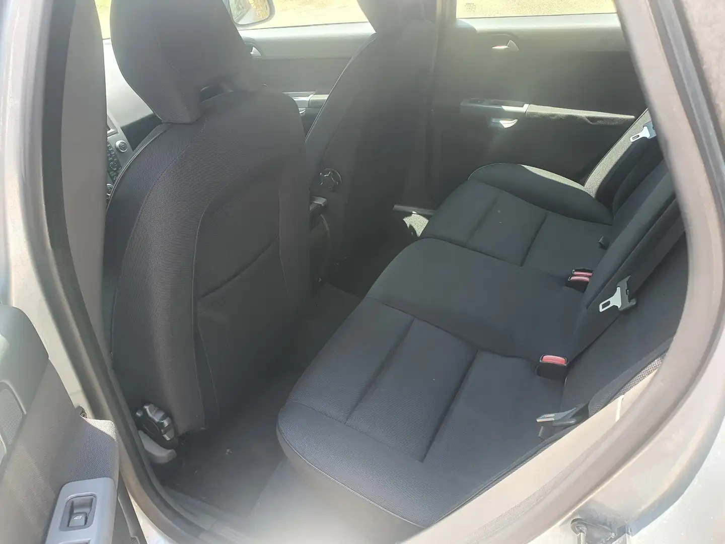 Volvo V50 1.6d drive R-design - 2