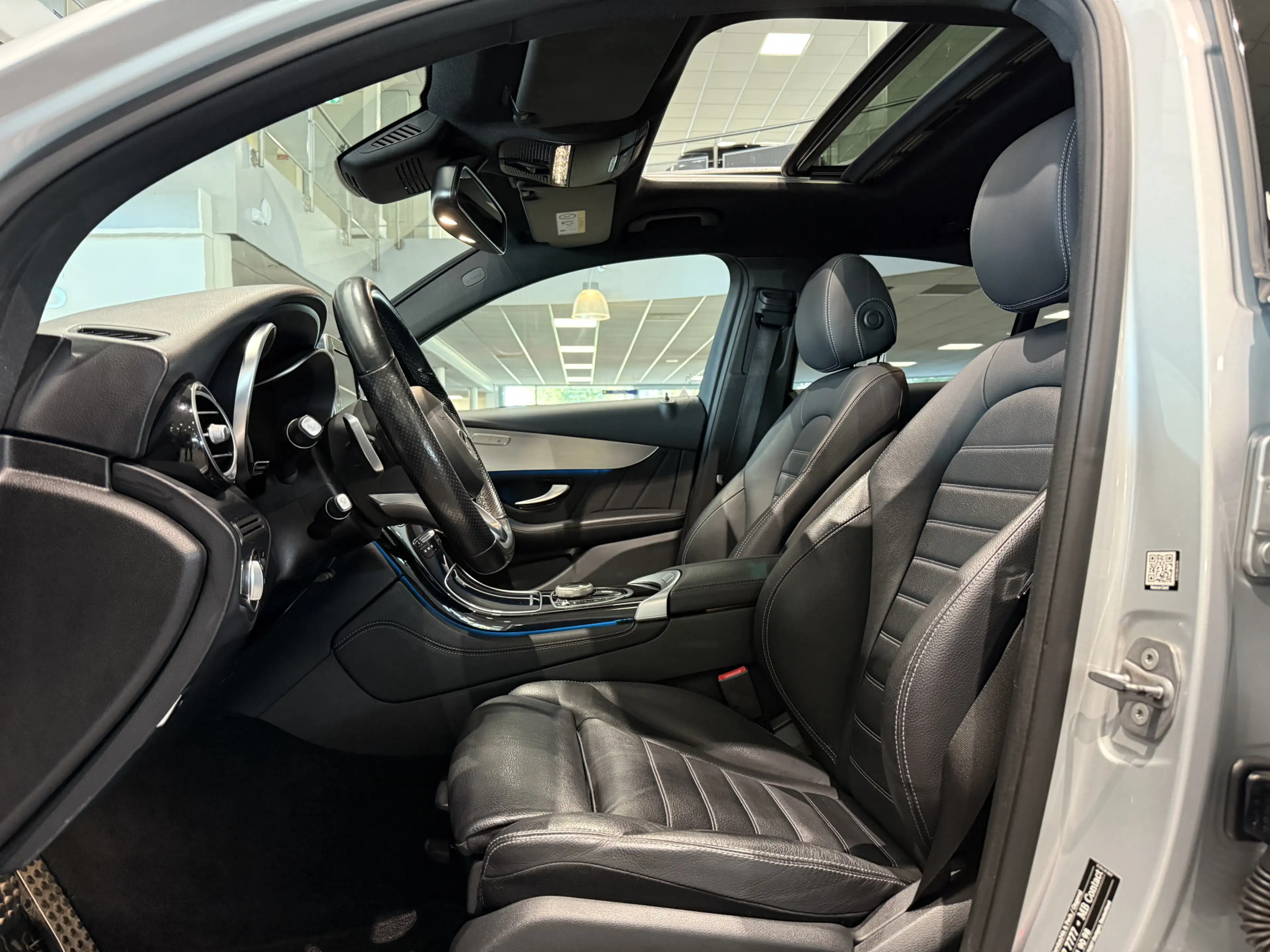 Mercedes-Benz GLC 250 Coupé 4MATIC, Schuifdak, Trekhaak, Leder, 20" — photo 9