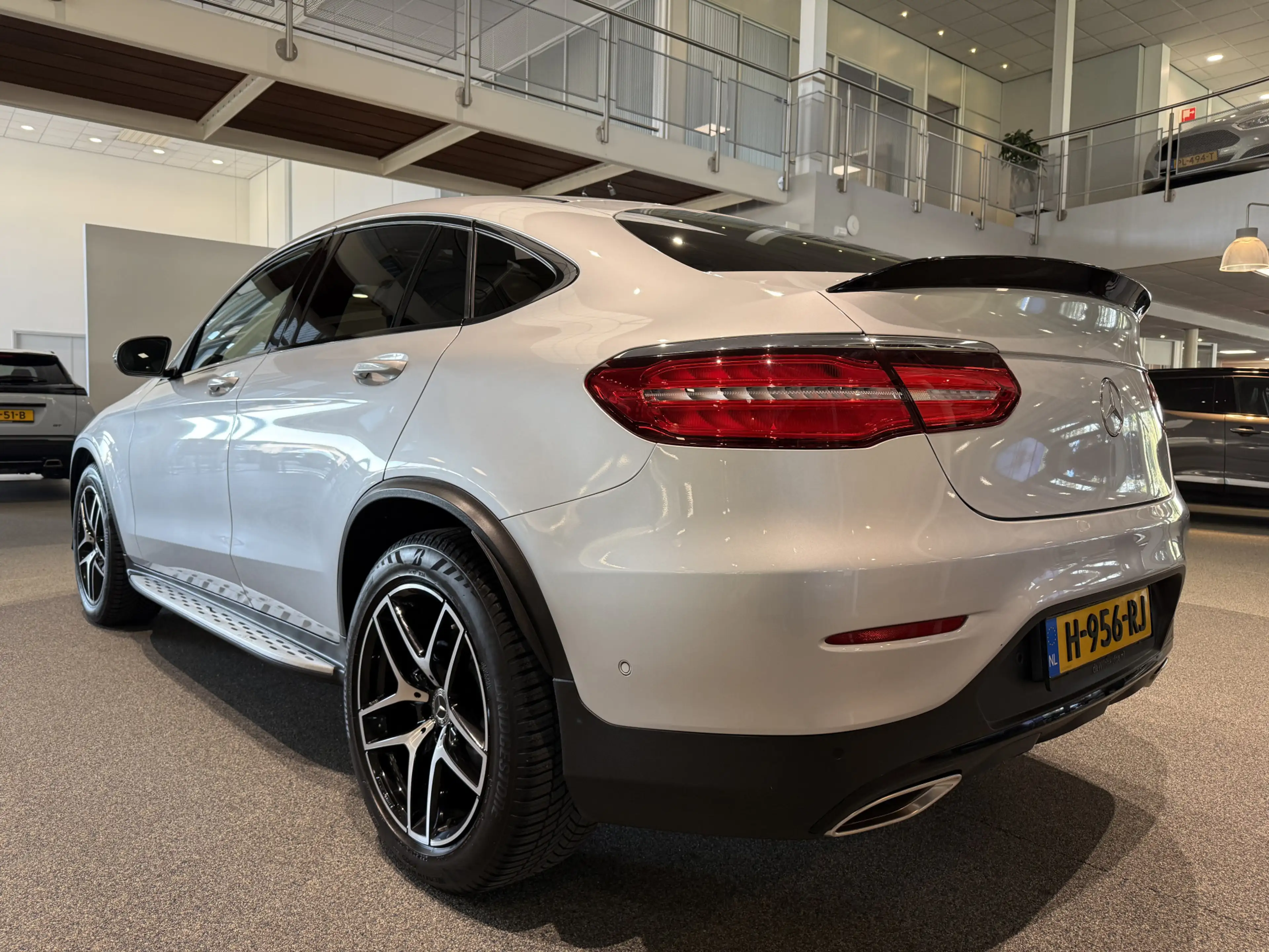 Mercedes-Benz GLC 250 Coupé 4MATIC, Schuifdak, Trekhaak, Leder, 20" — photo 7