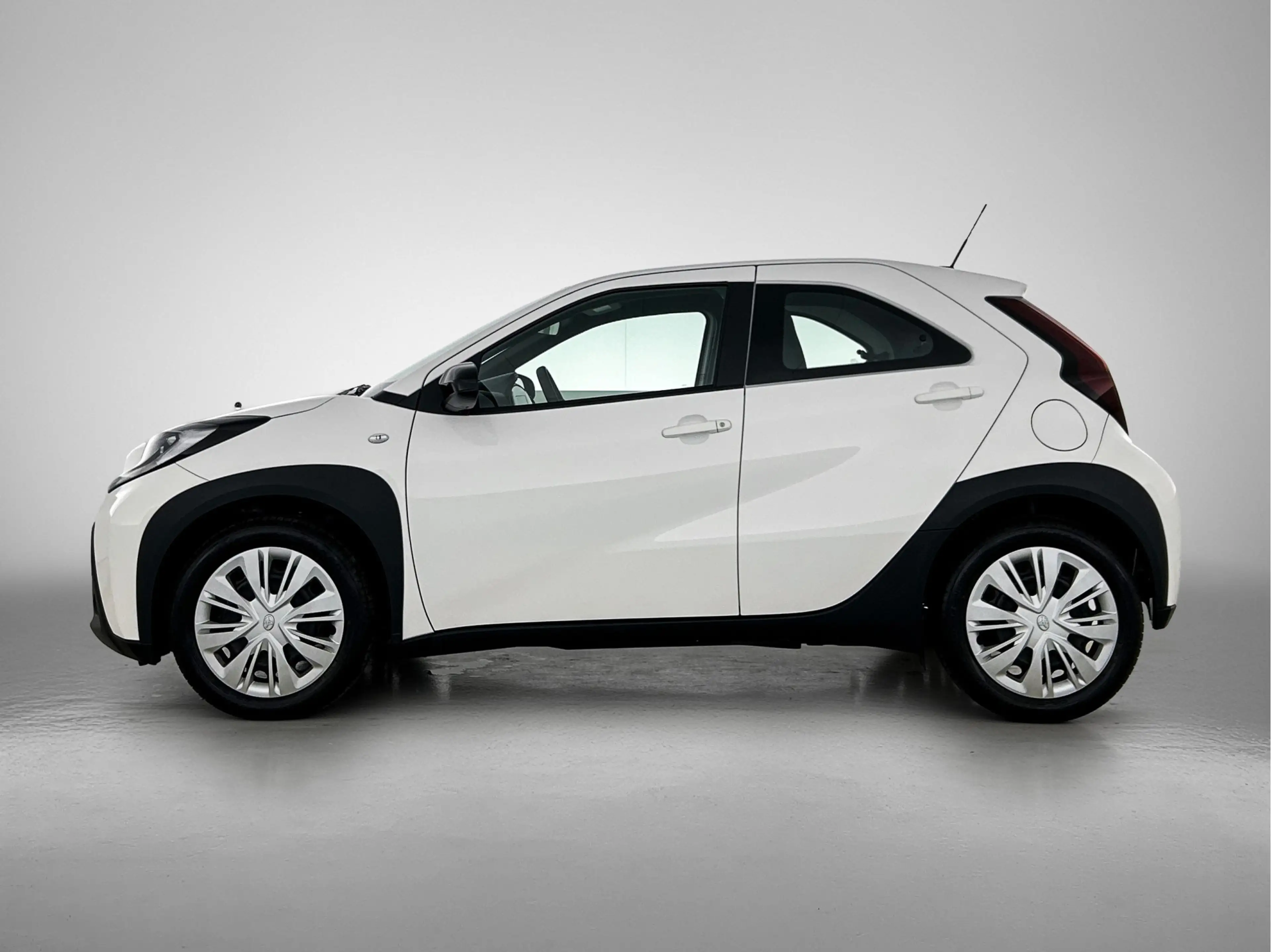 Toyota Aygo X 1.0 VVT-i MT Play | Cruise Control Adaptief | Acht — photo 3