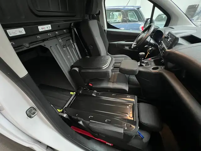 Citroen Berlingo view 9