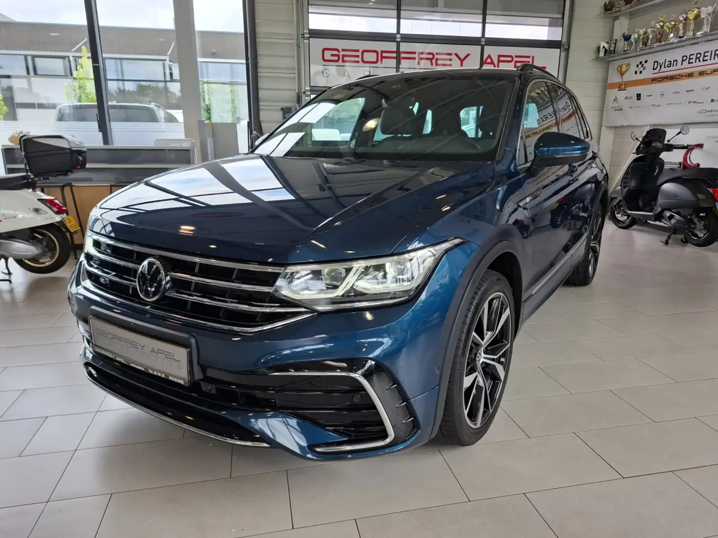 Volkswagen Tiguan 2.0 TDI 200 R-Line, DSG,4MOTION,Matrix, CAMERA 360 Bleu - 1