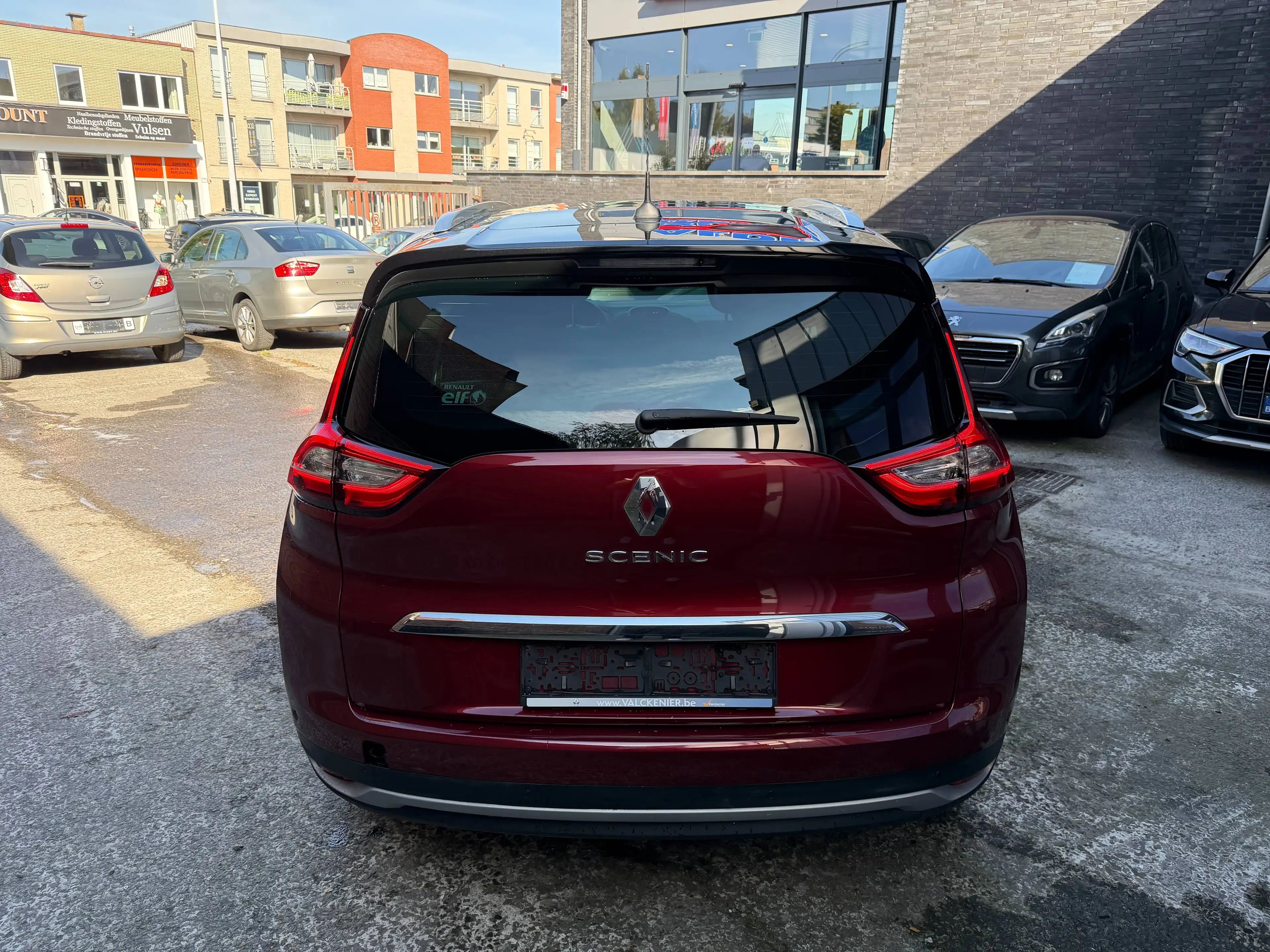 Renault Grand Scenic 1.33 *7 PL+BOITE AUTO*-TOIT PANO-GPS-CUIR-CAMERA — photo 6