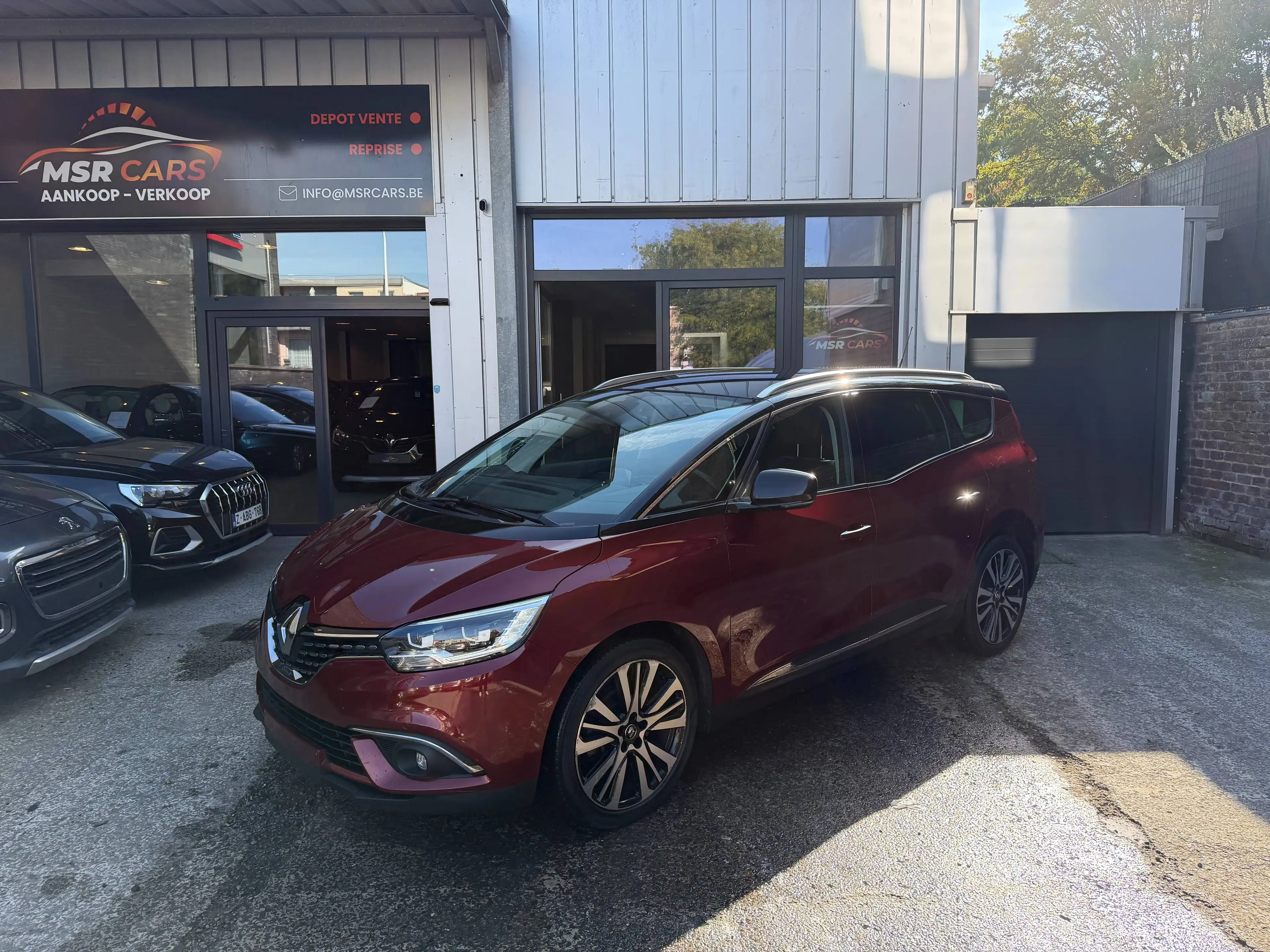 Renault Grand Scenic 1.33 *7 PL+BOITE AUTO*-TOIT PANO-GPS-CUIR-CAMERA