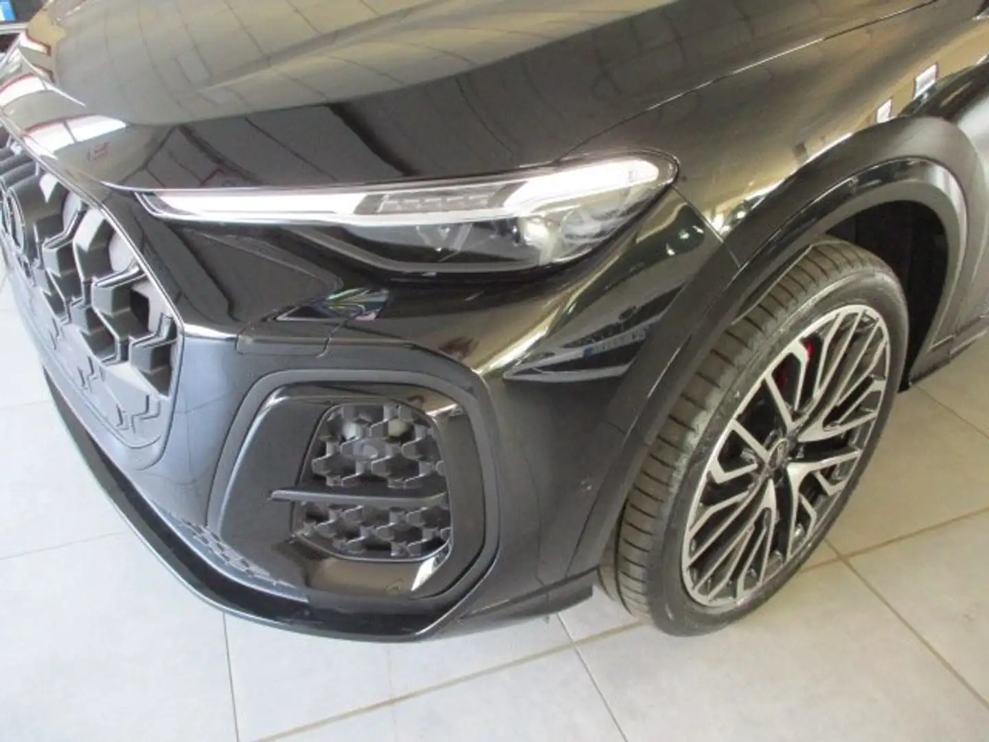 Audi Q5 Q5 2.0 TDI mhev+ S-Line Edition Quattro 204cv S-Tr Nero - 2