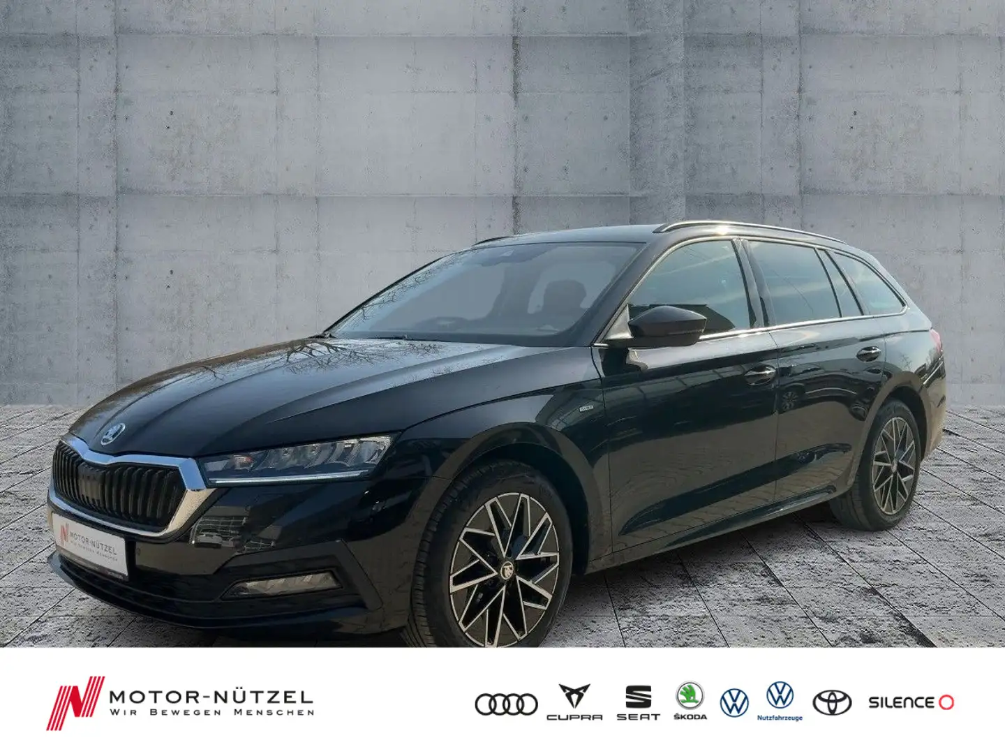 Skoda Octavia Combi 1.5 TSI CLEVER LED+NAV+ACC+SHZ+RFK Schwarz - 1