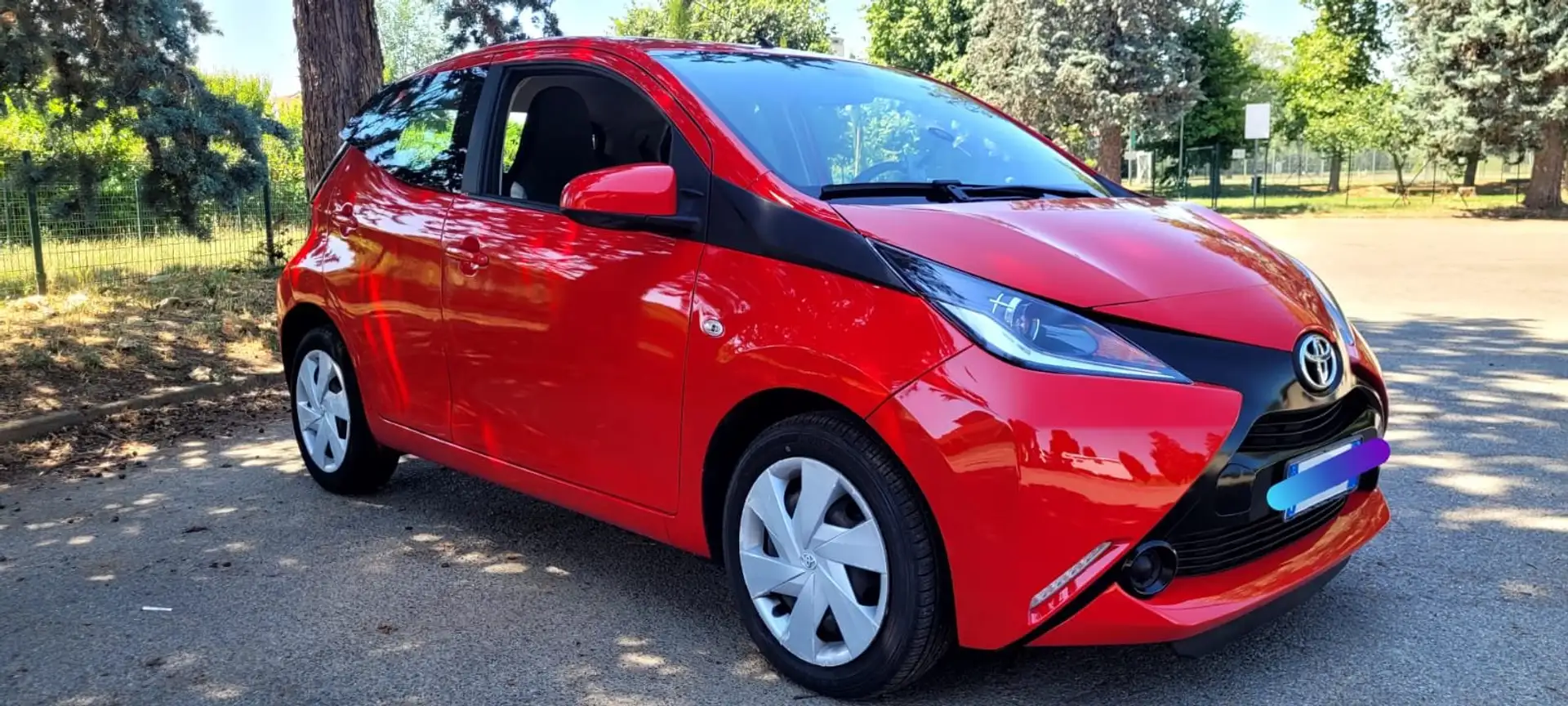 Toyota Aygo Aygo II 2014 5p 1.0 x-cool my15 Rosso - 1