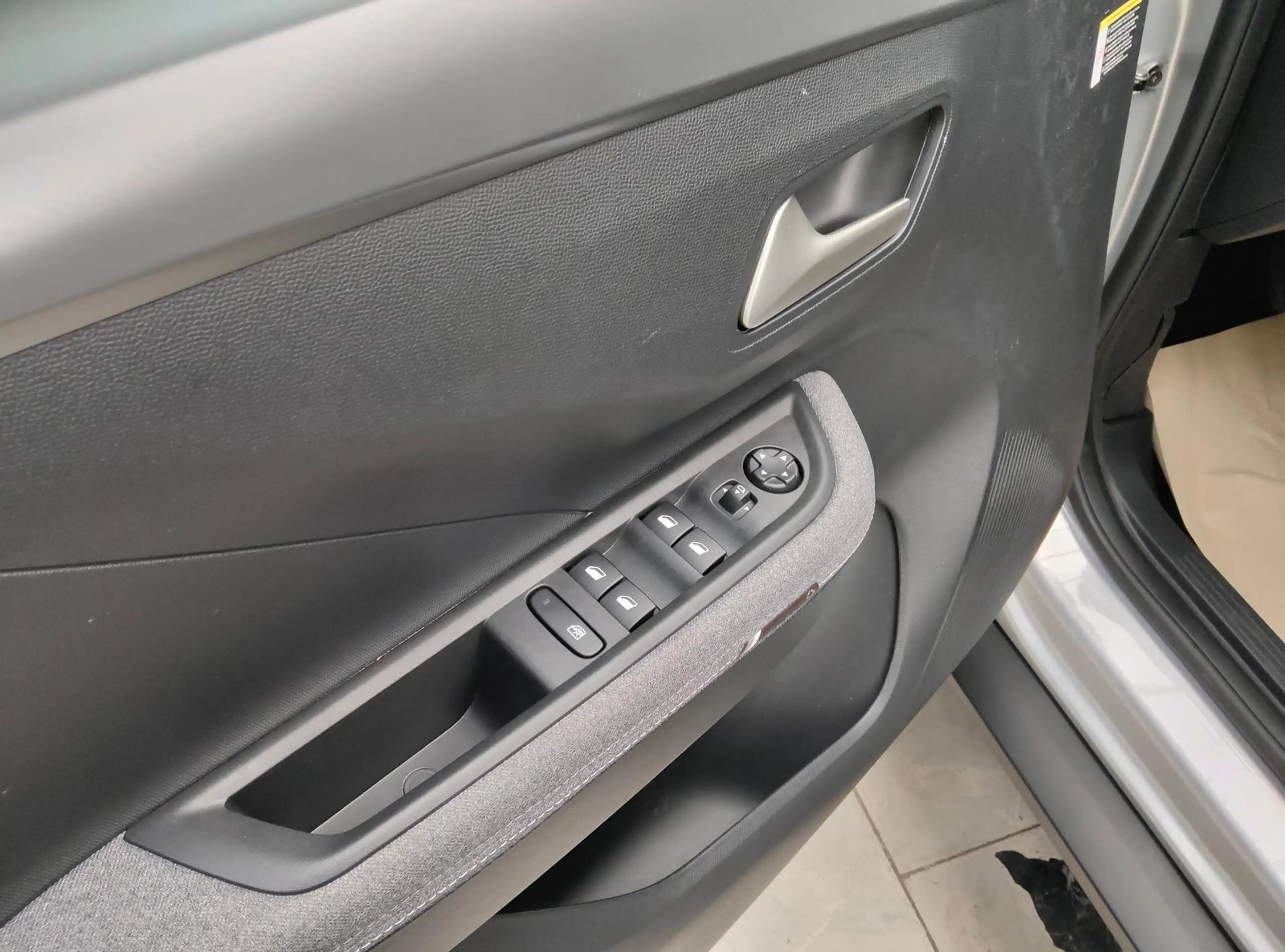 Opel Frontera Electric GS (Rückfahrkamera, Sitz-Lenkradheizung) — photo 10