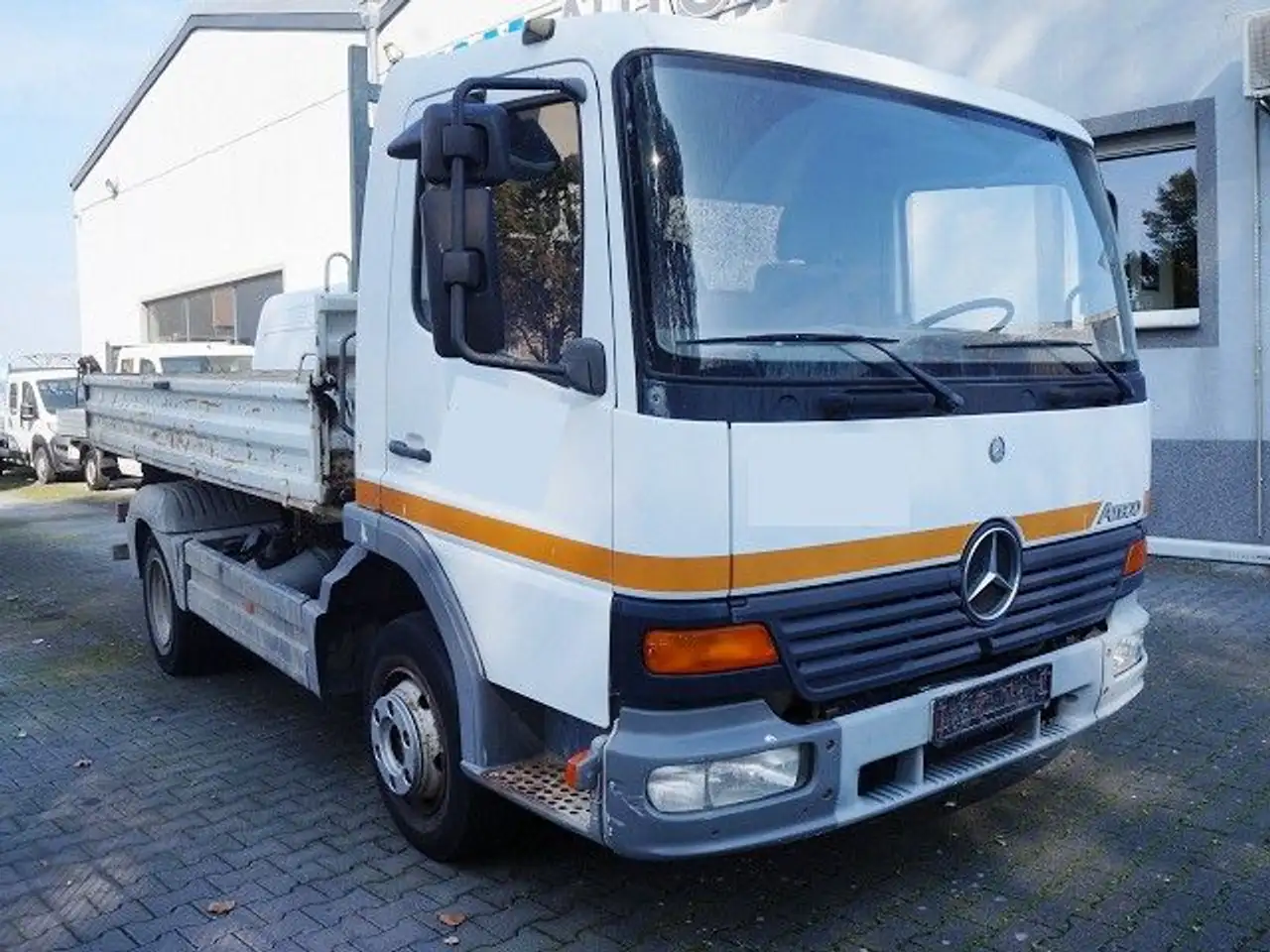 Mercedes-Benz 817 Atego 3-Seiten-Kipper Meiller 2x AHK Maul, foto 2
