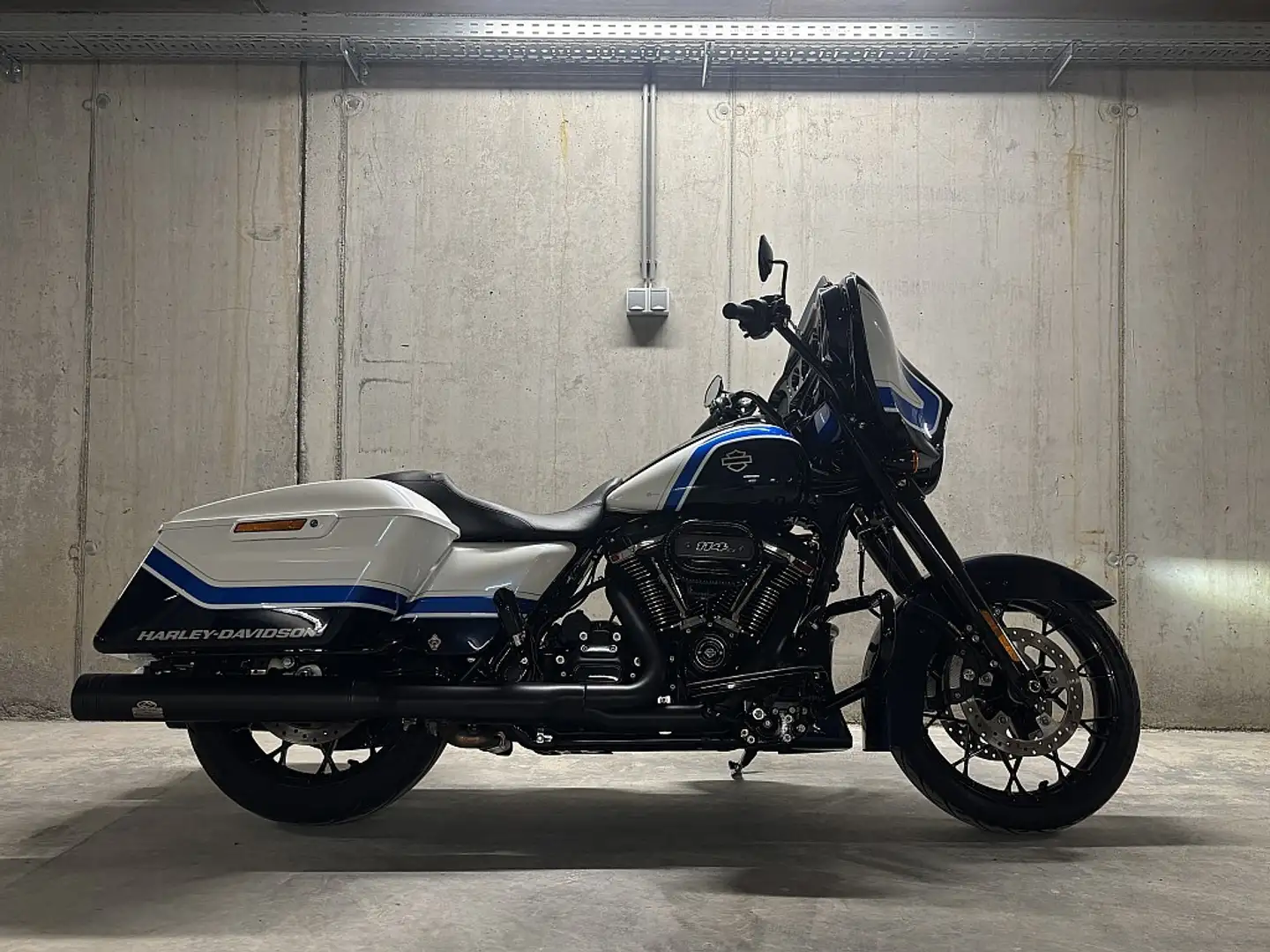 Harley-Davidson Street Glide Street Glide Special FLHXS Weiß - 2