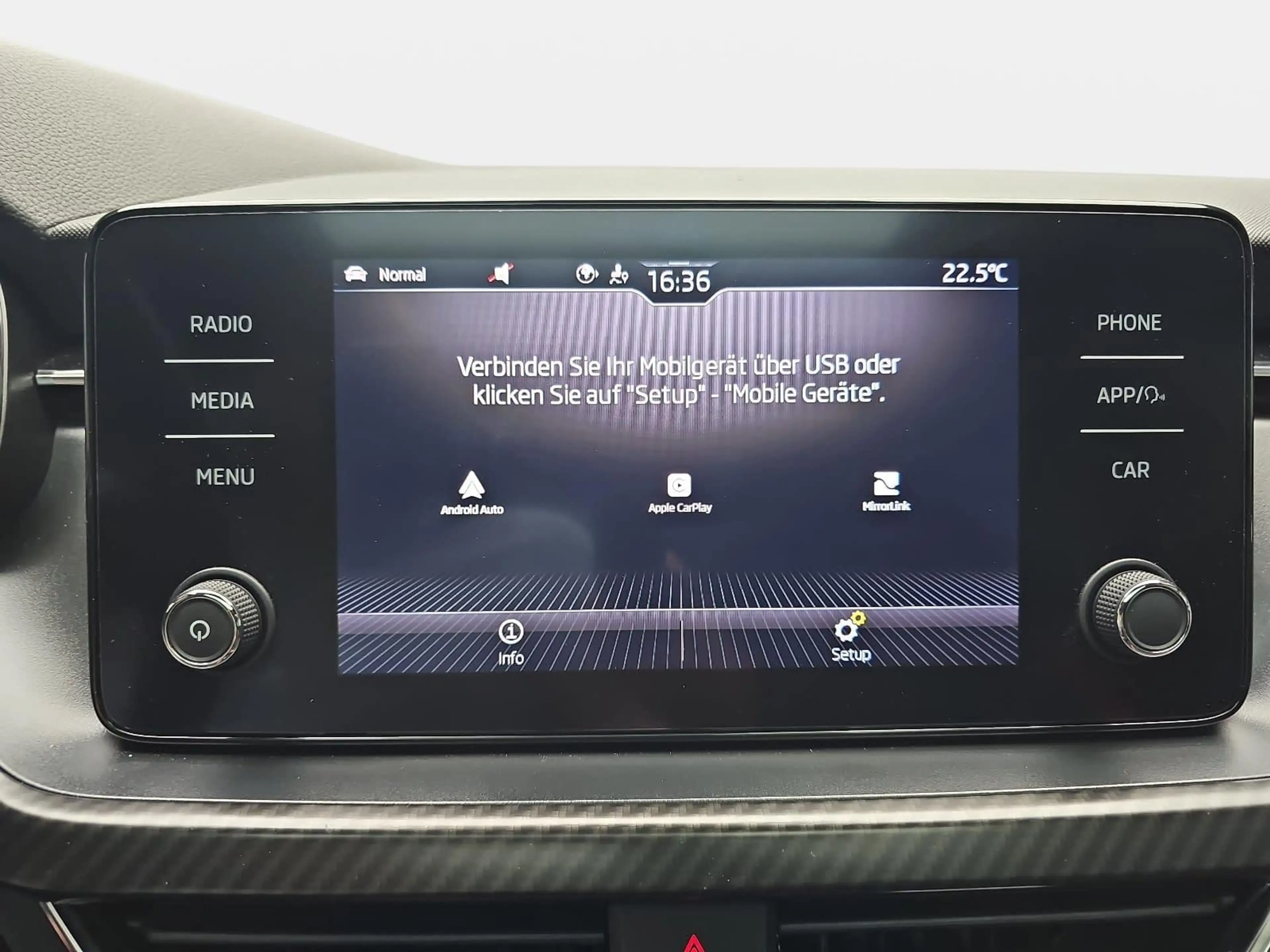Skoda Kamiq Kamiq 1.0 TSI Monte Carlo LED ACC Winter — photo 10