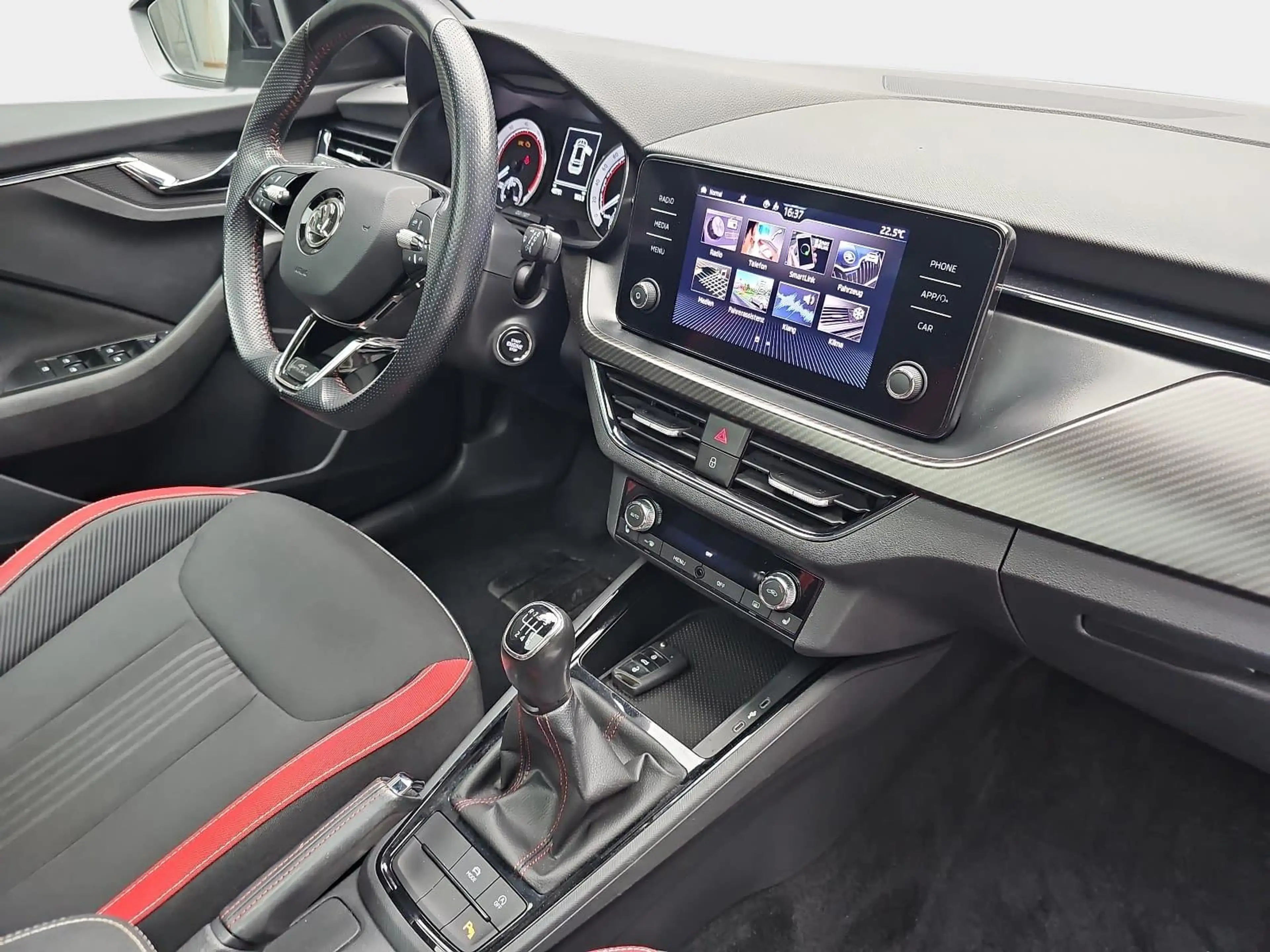 Skoda Kamiq Kamiq 1.0 TSI Monte Carlo LED ACC Winter — photo 18