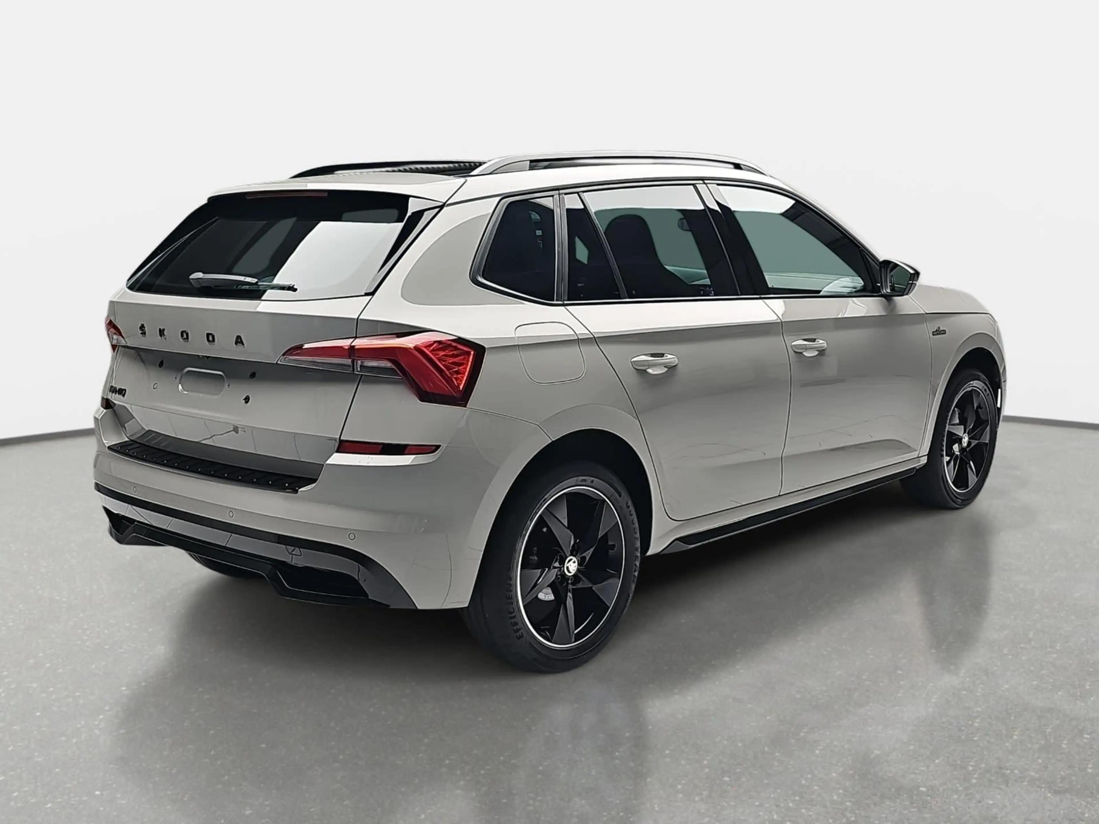 Skoda Kamiq Kamiq 1.0 TSI Monte Carlo LED ACC Winter — photo 4