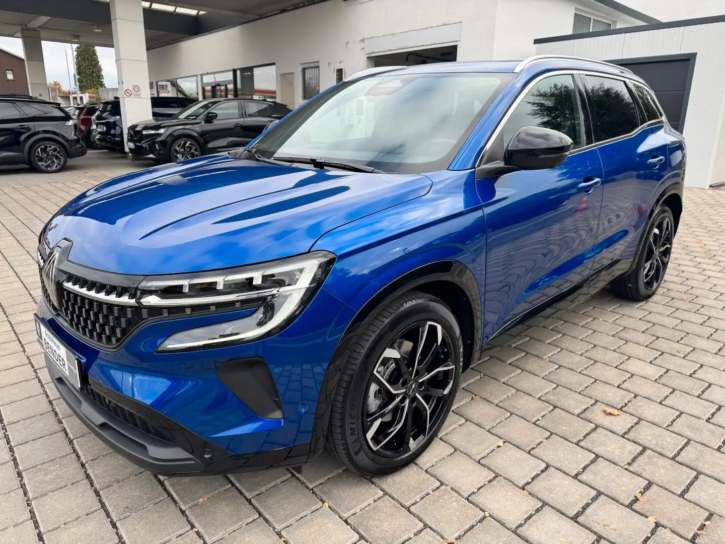 Renault Austral Techno E-Tech Full Hybrid 200 Blauw - 1