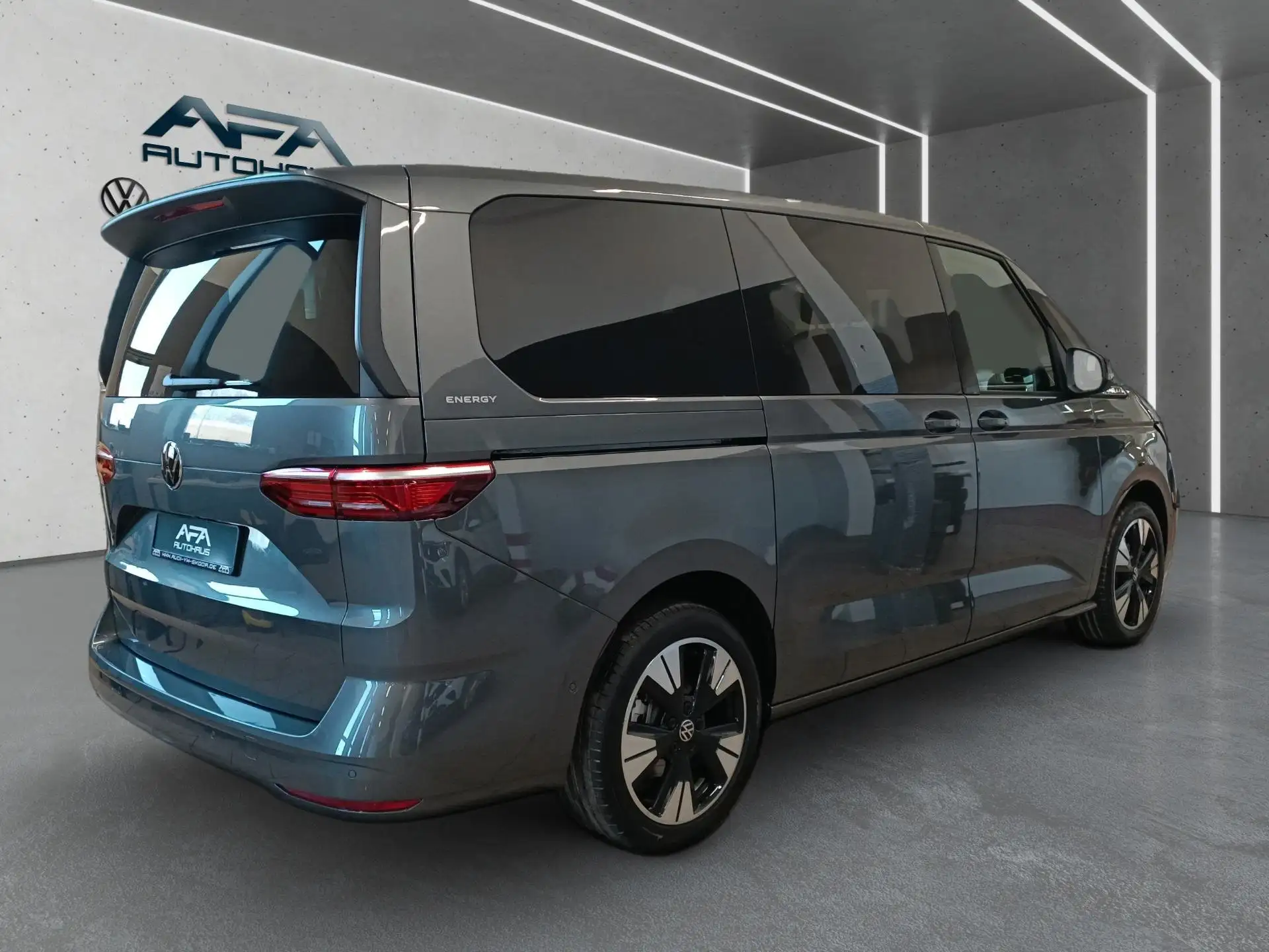 폭스바겐 Volkswagen T7 Multivan 2,0 TDI Energy lang AHK*StdHz*Matrix 2025 회색 사진 3