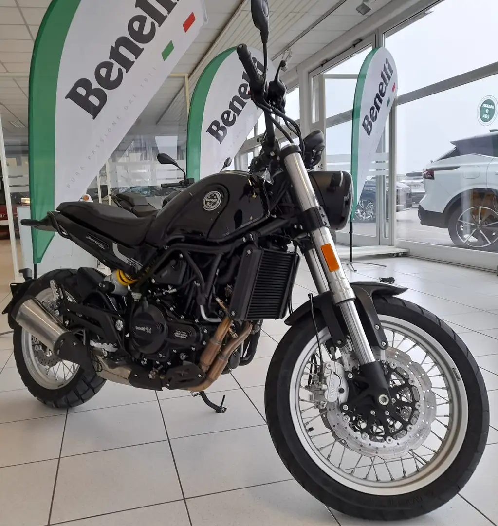 Benelli Leoncino 500 Trail Schwarz - 2