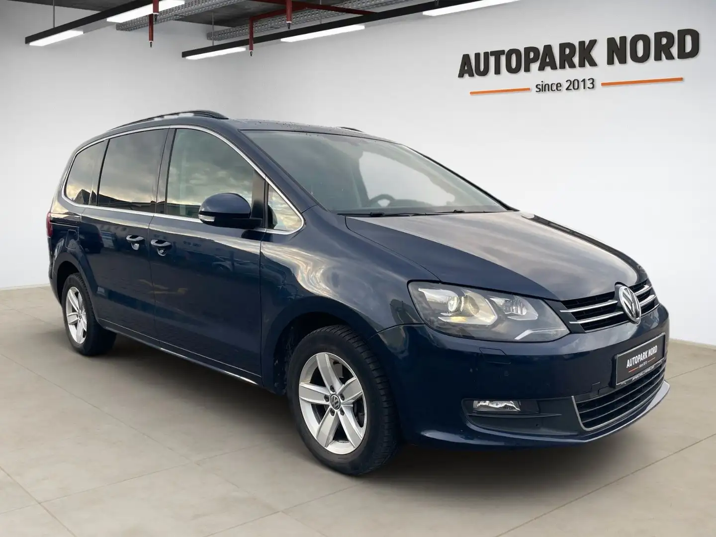 Volkswagen Sharan 2.0 TDI Comfortline BMT/AHK/BI-XENON/PANO Bleu - 2