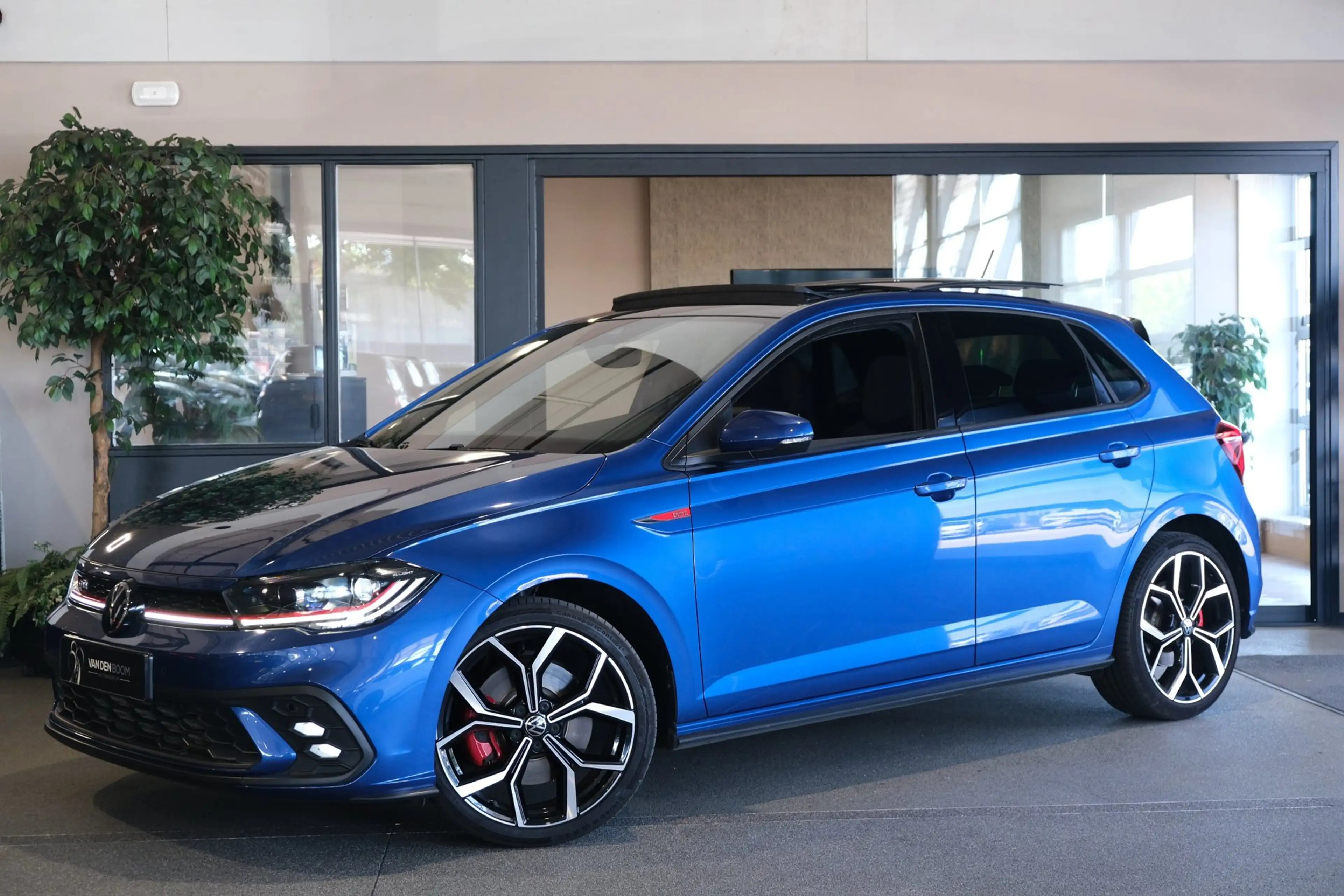 Volkswagen Polo GTI 2.0 TSI 207PK DSG Facelift Pano IQ Matrix Faro Nav