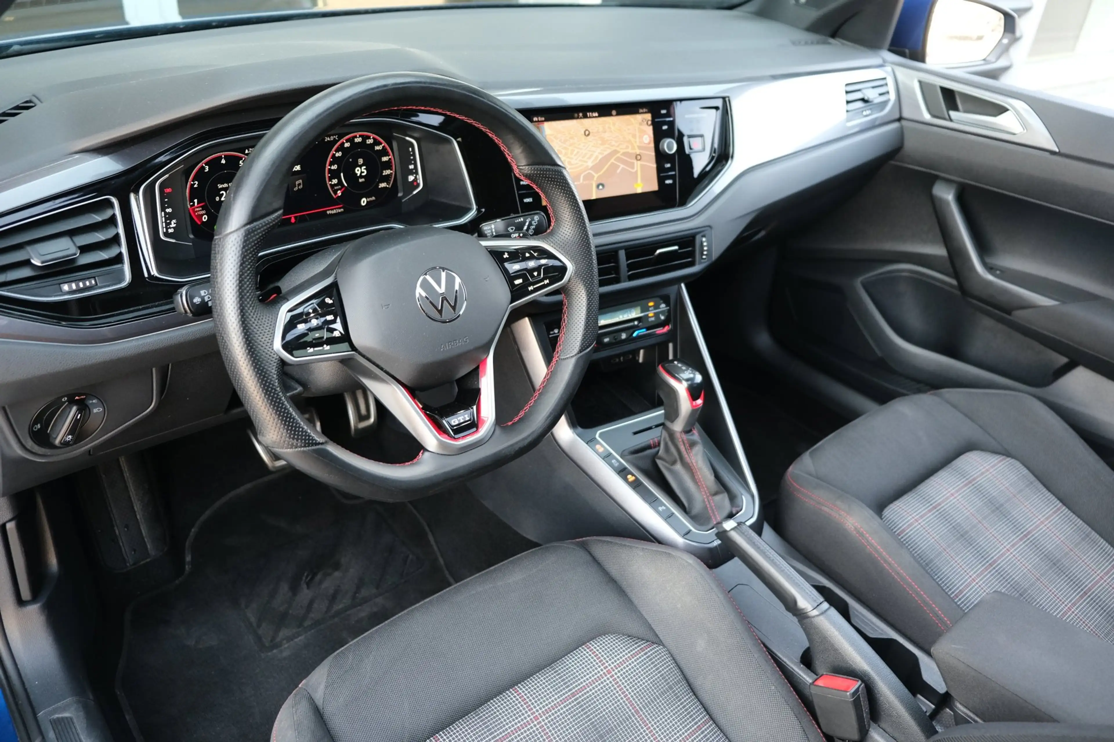 Volkswagen Polo GTI 2.0 TSI 207PK DSG Facelift Pano IQ Matrix Faro Nav — photo 4