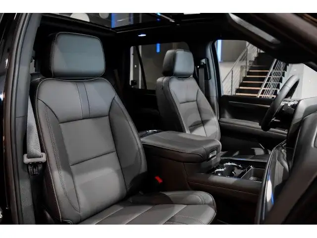 Chevrolet Tahoe view 8