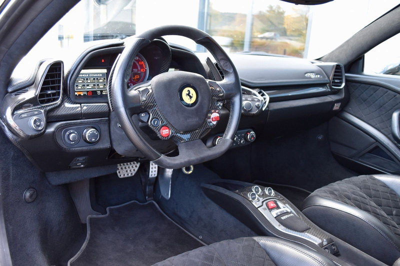 Ferrari 458 ITALIA KAMERA LIFT BLACK CARBON EDITION — photo 5