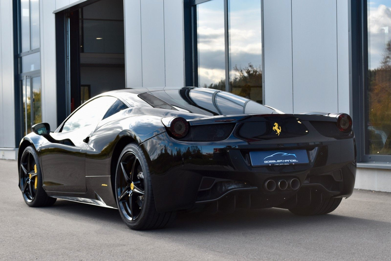 Ferrari 458 ITALIA KAMERA LIFT BLACK CARBON EDITION — photo 4