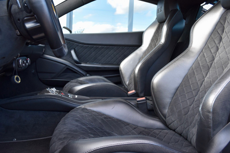 Ferrari 458 ITALIA KAMERA LIFT BLACK CARBON EDITION — photo 7
