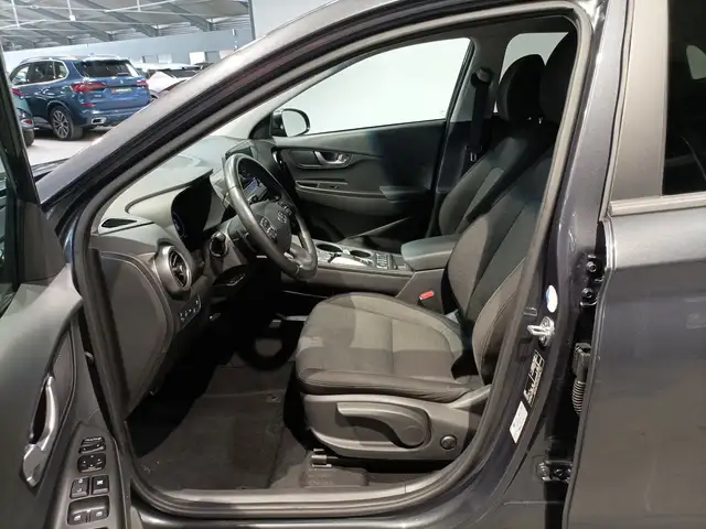 Hyundai Kona view 8
