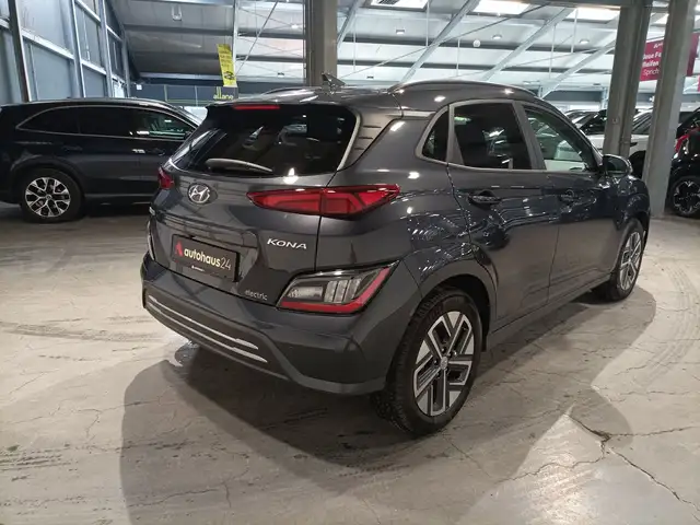 Hyundai Kona view 5