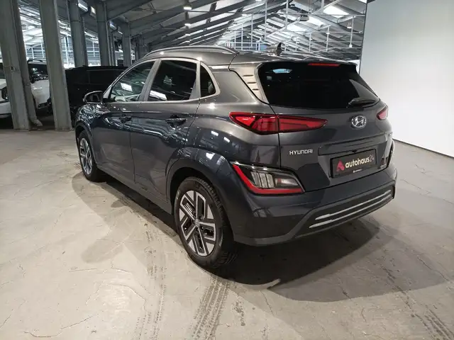 Hyundai Kona view 4