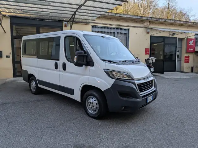 Peugeot Boxer 2.0 BlueHDi PC-TN Combi  9 posti