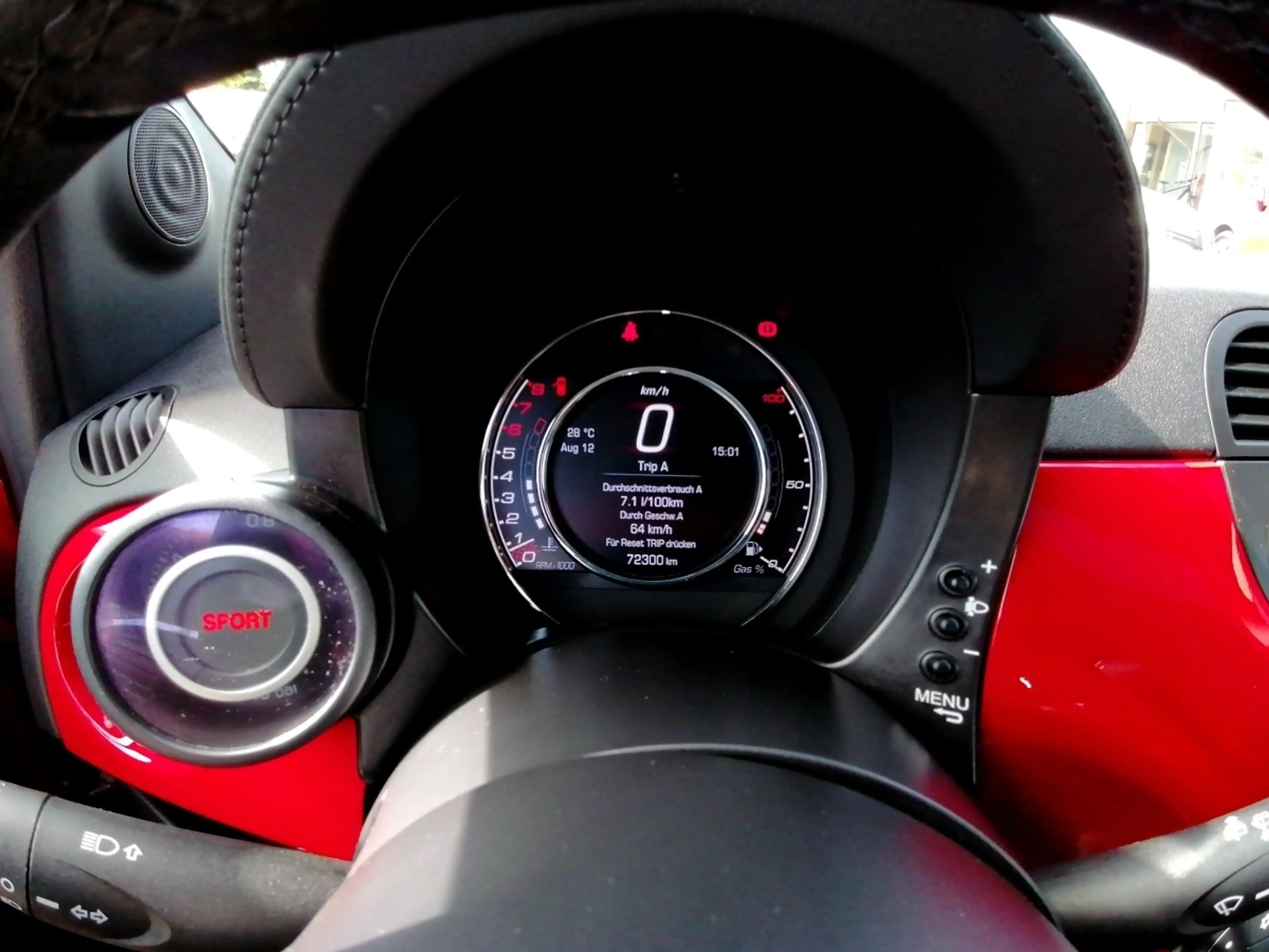 Abarth 500 595 Custom 1.4 T-Jet — photo 10
