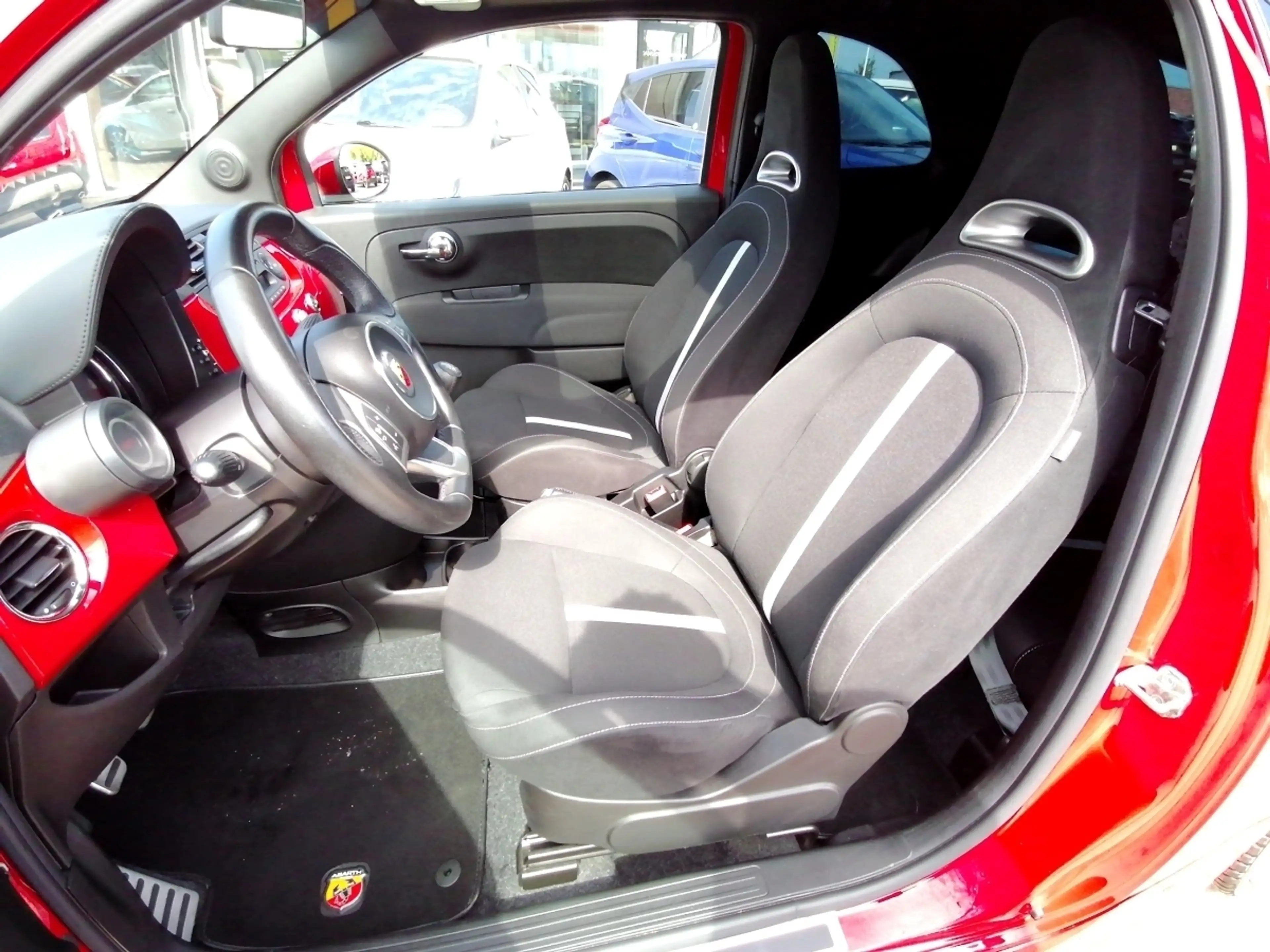 Abarth 500 595 Custom 1.4 T-Jet — photo 15