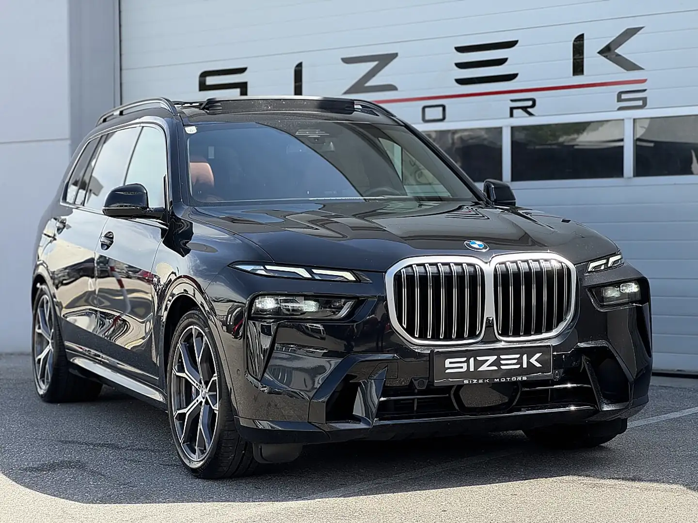BMW X7 xDrive40d 48V Aut.|LCi|M-PAKET|7-SITZER|LED|AHK... Schwarz - 2