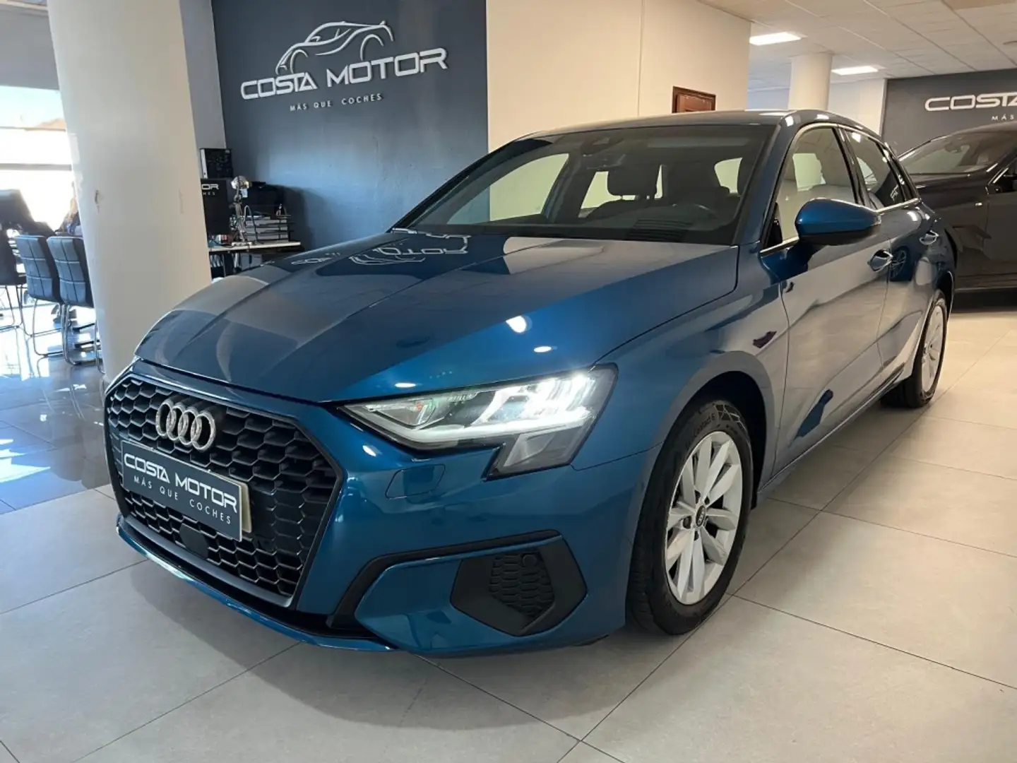 Audi A3 Sportback 30 TFSI S tronic Azul - 1