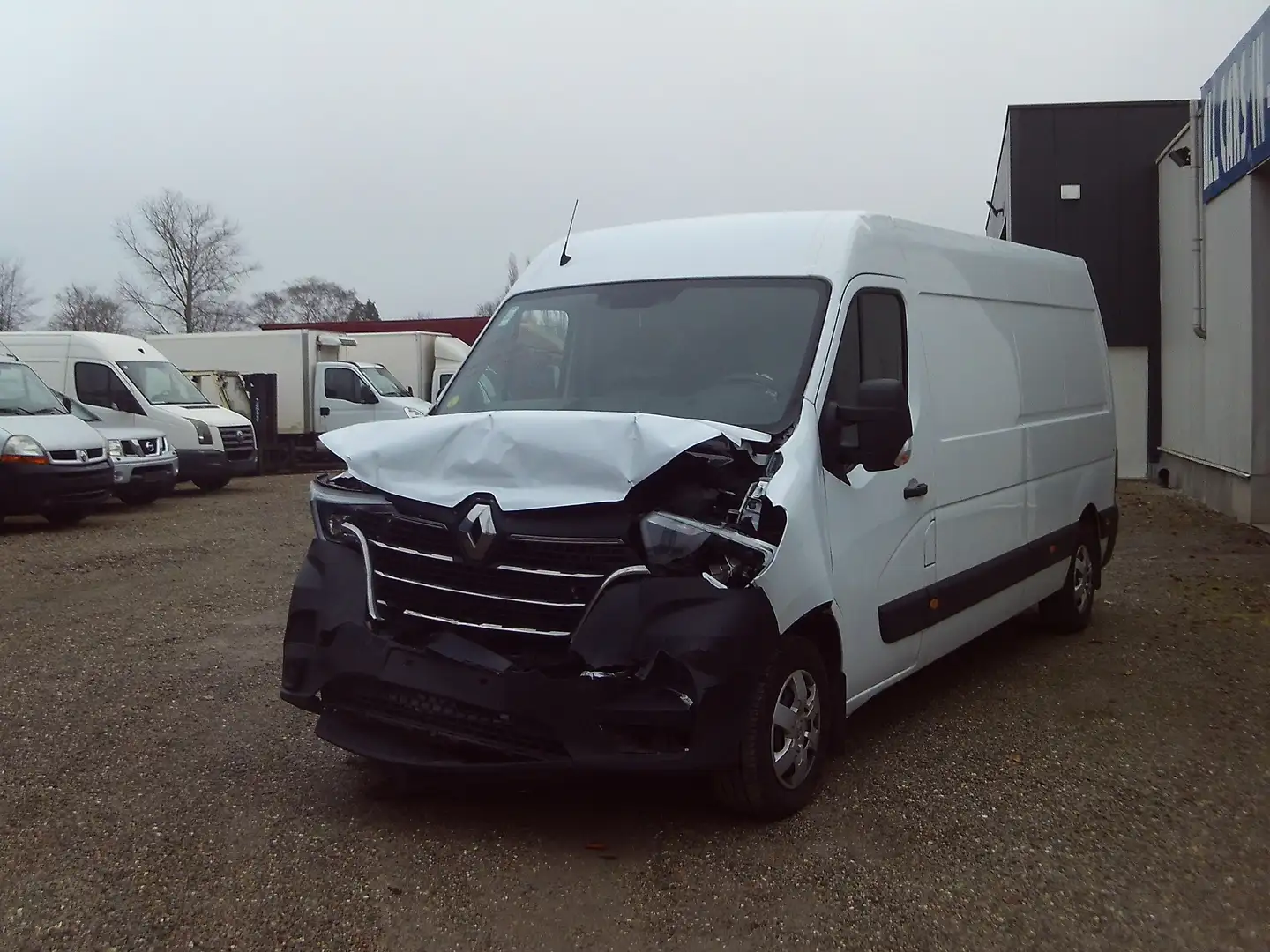 Renault Master 2.3 maxi.l3h2 ONGEVAL VOORAAN..... Wit - 1