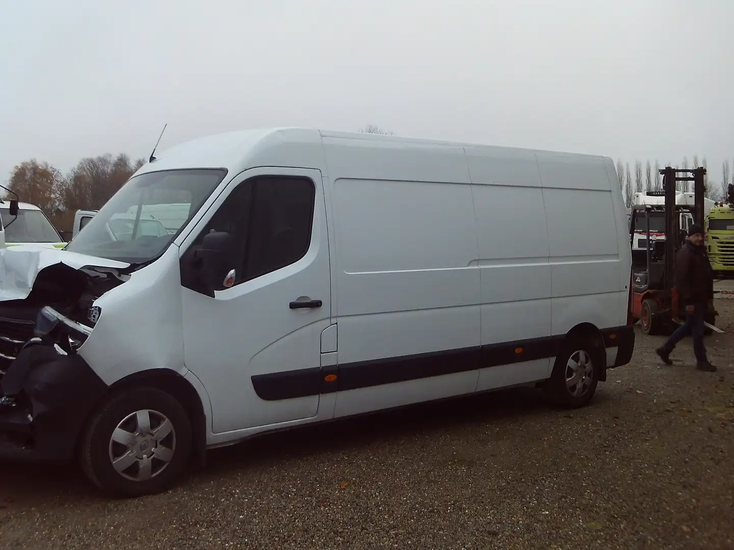 Renault Master 2.3 maxi.l3h2 ONGEVAL VOORAAN..... Wit - 2