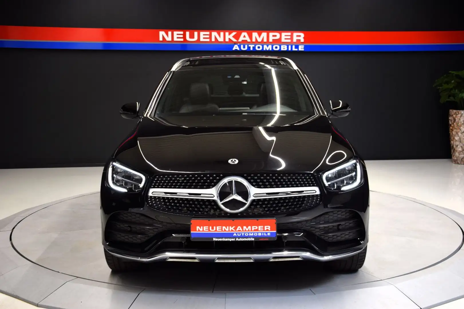 Mercedes-Benz GLC 200 4Matic AMG Pano Kamera LED Tempomat Noir - 2