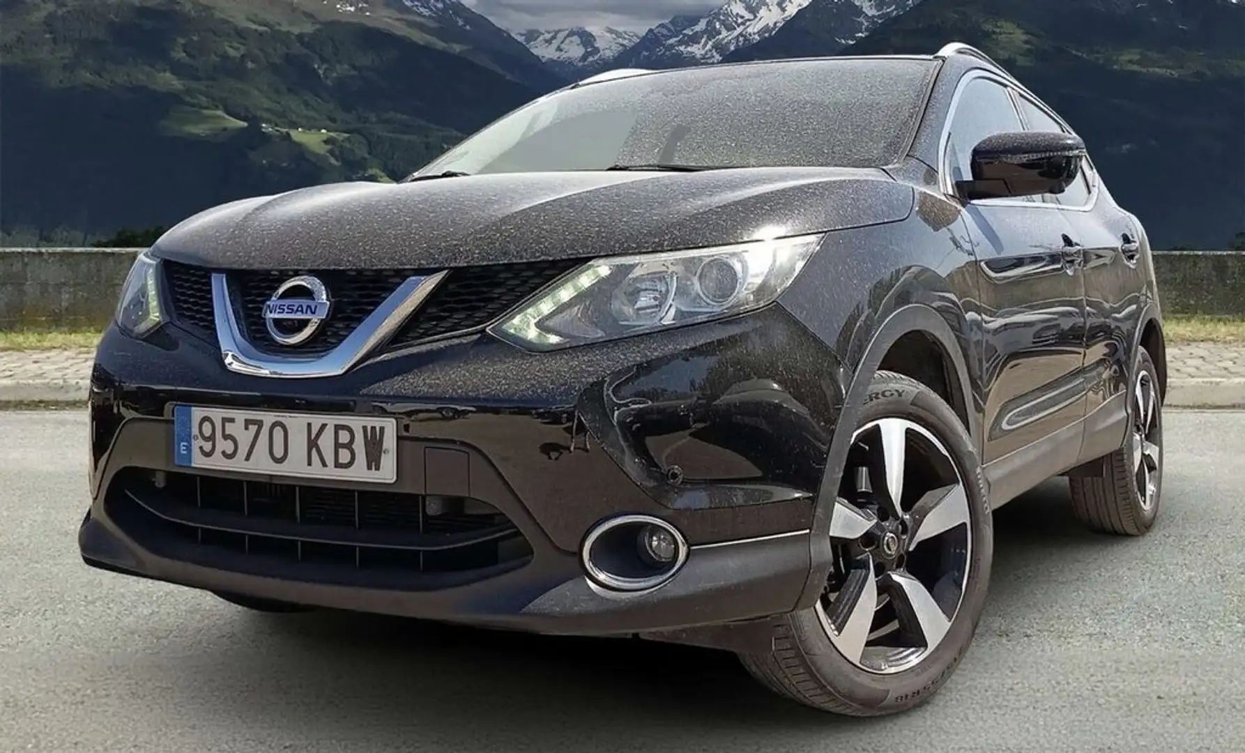 Nissan Qashqai 1.2 DIG-T N-CONNECTA Noir - 1