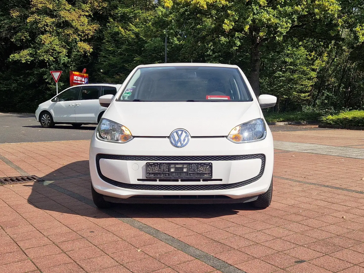 Volkswagen up! move up!/4Türig/Klima/Allwetterreifen/Weiß/ Weiß - 2