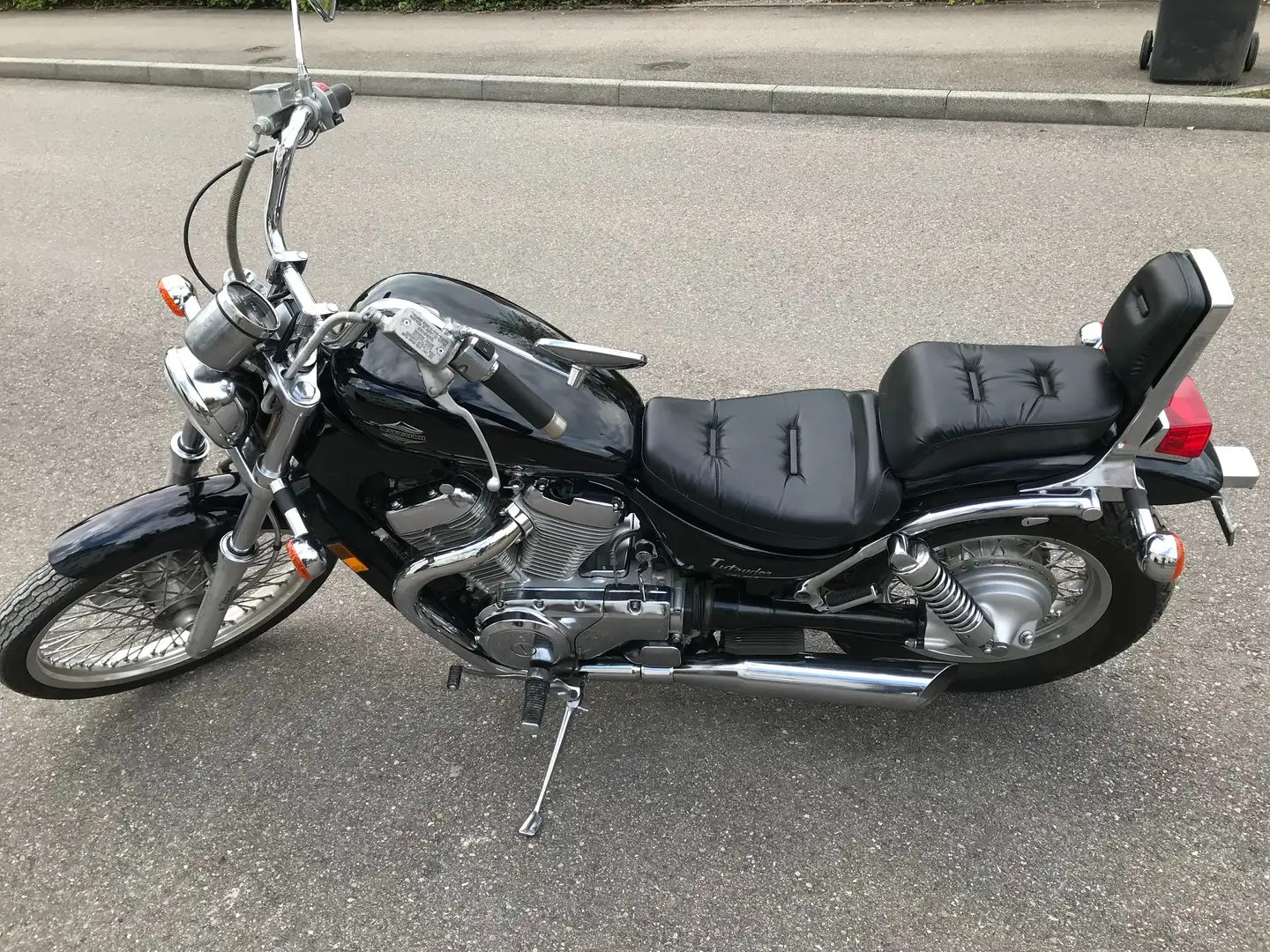 Suzuki VS 800 Intruder VS 800 GL 52 A aus 1. Hand Noir - 2